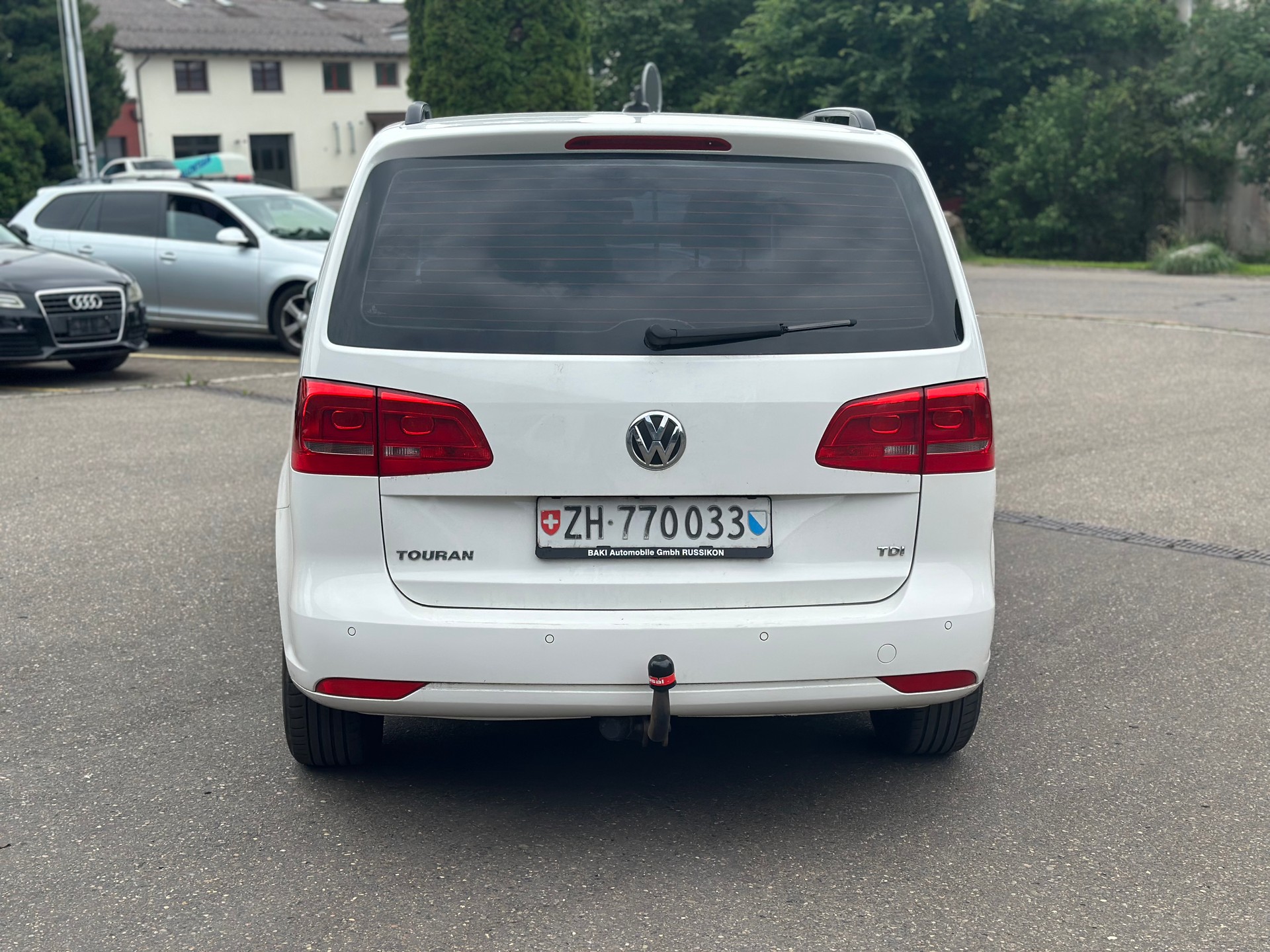 VW Touran 1.6 TDI Trendline DSG-image-6