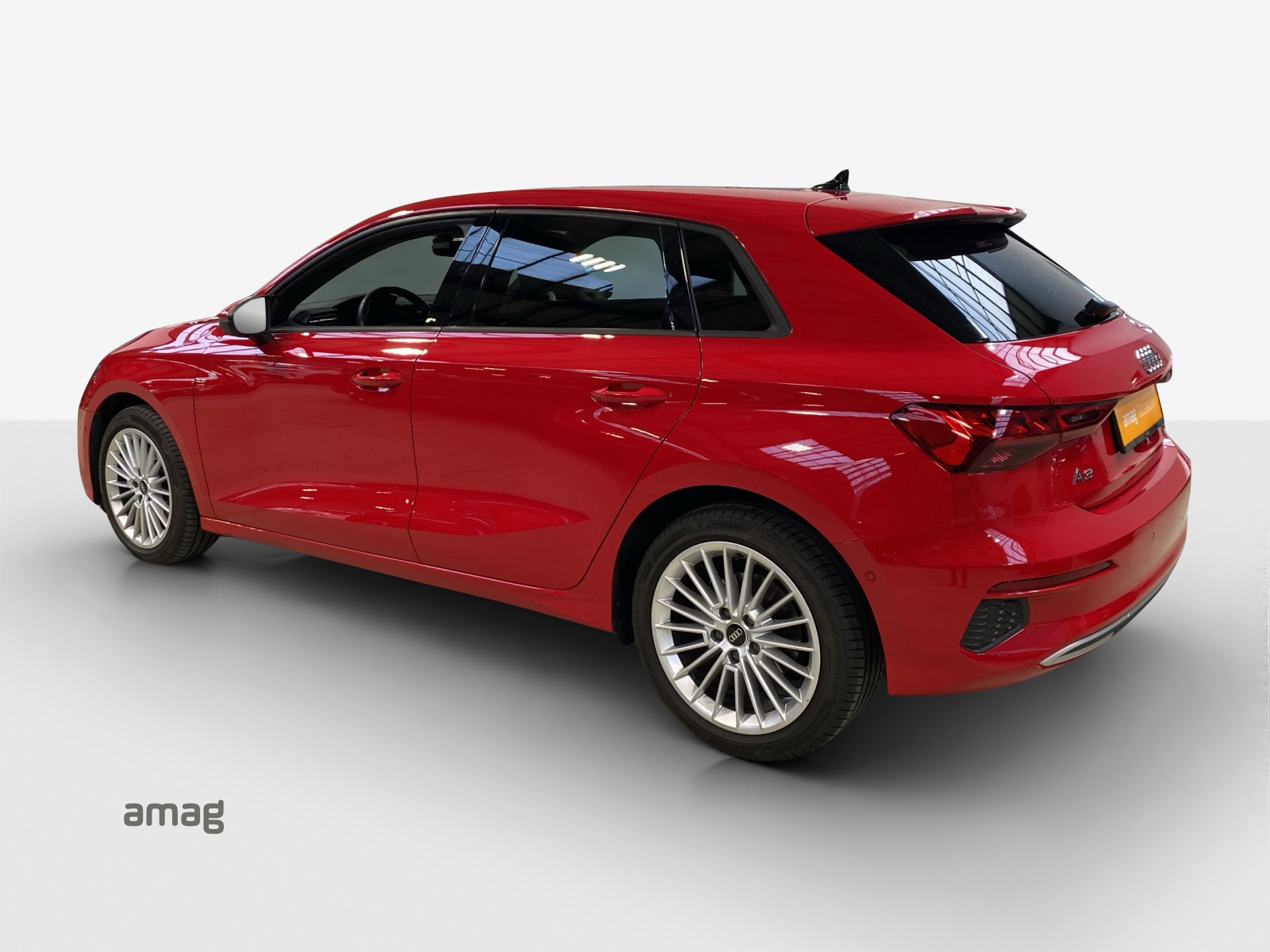AUDI A3 Sportback 40 TFSI advanced quattro S-tronic-image-2