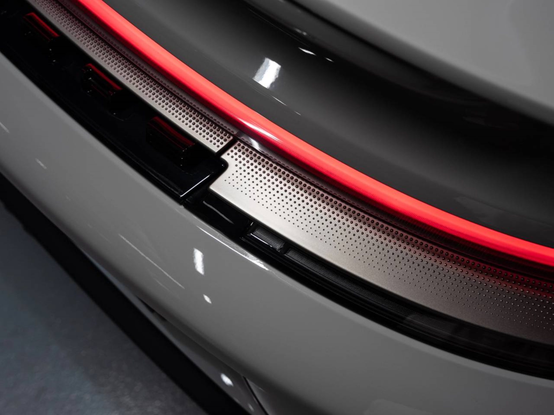 PORSCHE 911 Turbo S Cabriolet-image-29
