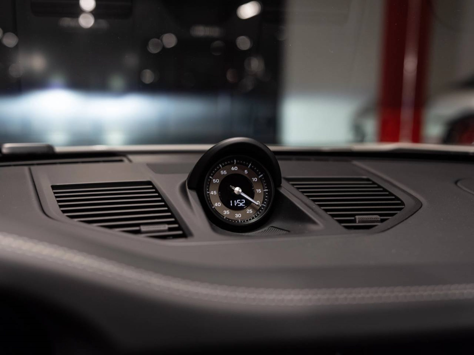 PORSCHE 911 Turbo S Cabriolet-image-13