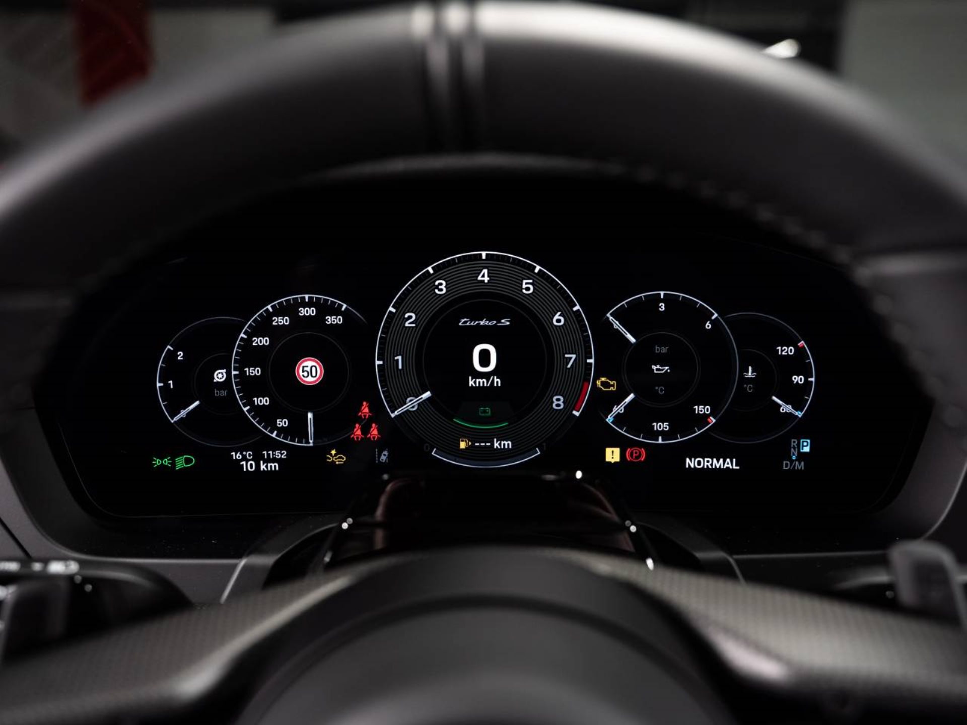 PORSCHE 911 Turbo S Cabriolet-image-14