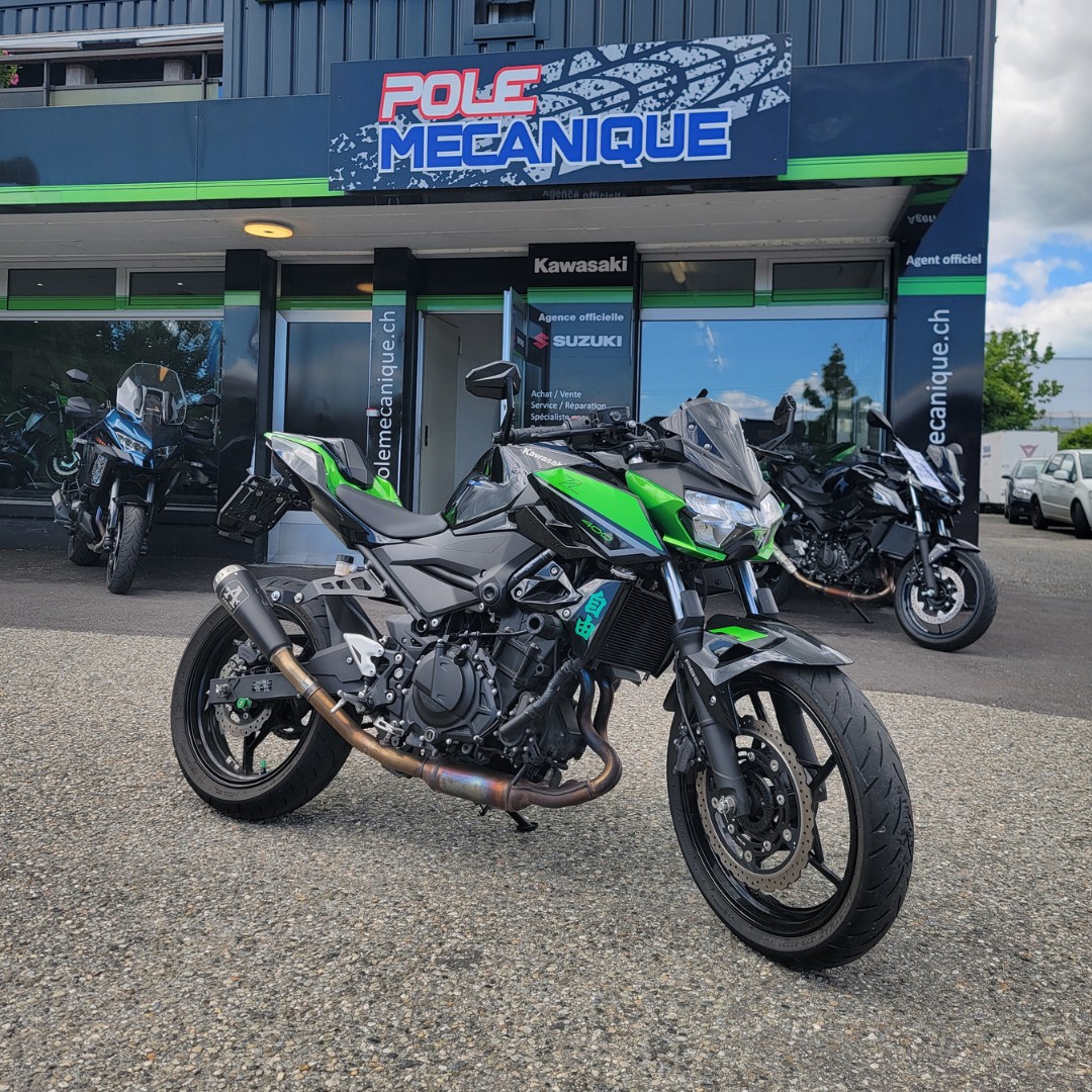 KAWASAKI Z 400-image-6