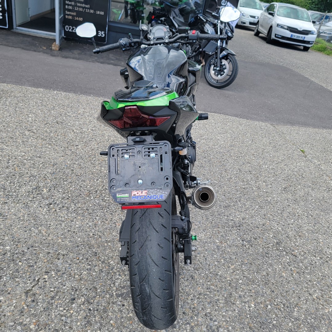 KAWASAKI Z 400-image-3