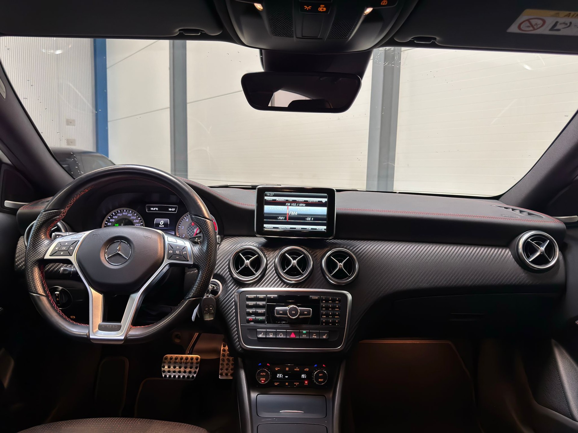 MERCEDES-BENZ A 250 AMG Line 4m-image-7