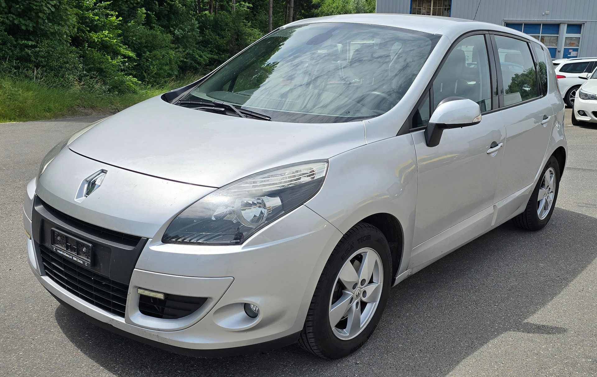 RENAULT Scénic 2.0 16V Dynamique X-Tronic CVT-image-0