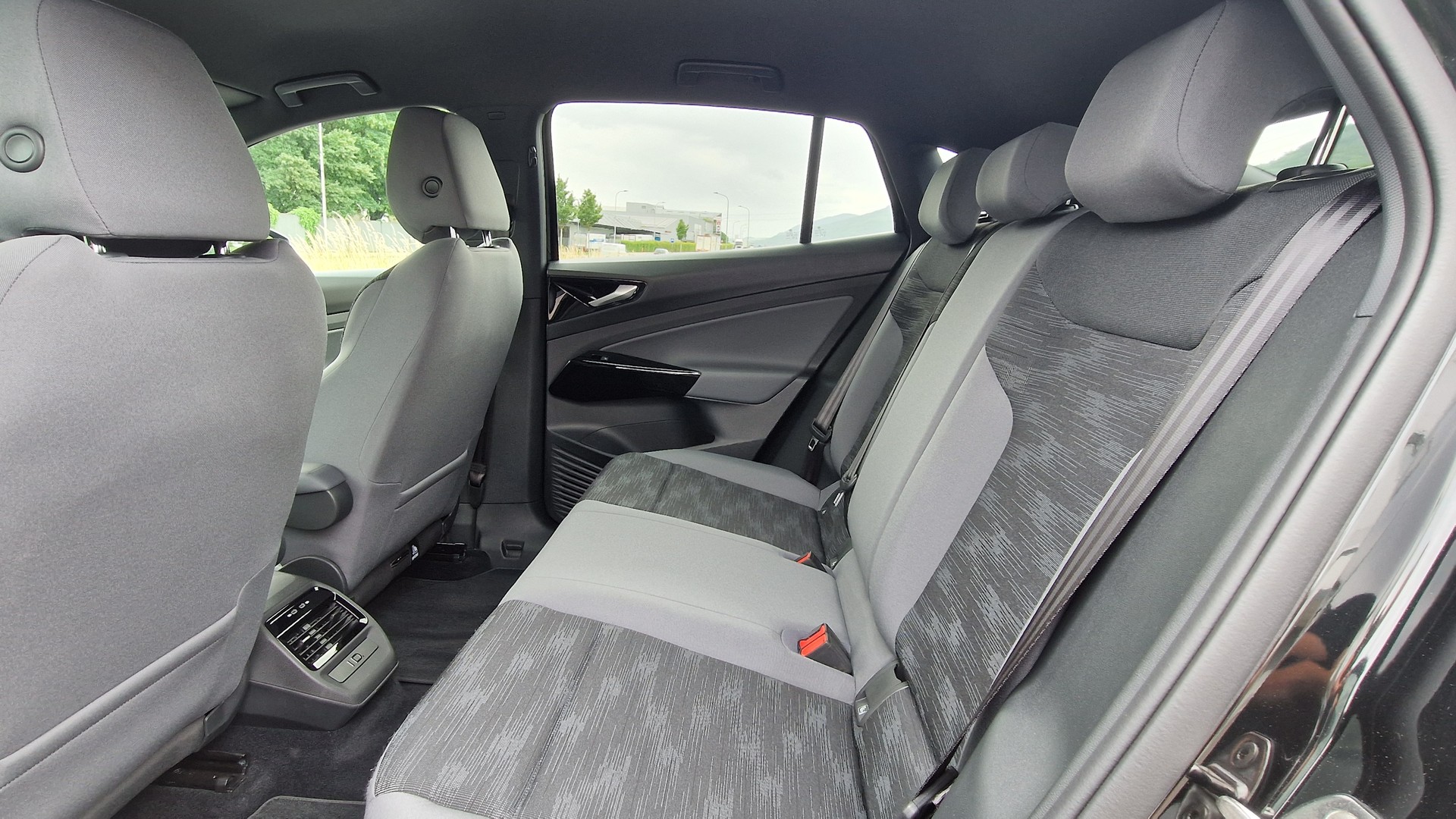VW ID.5 Pro Performance 77 kWh-image-10