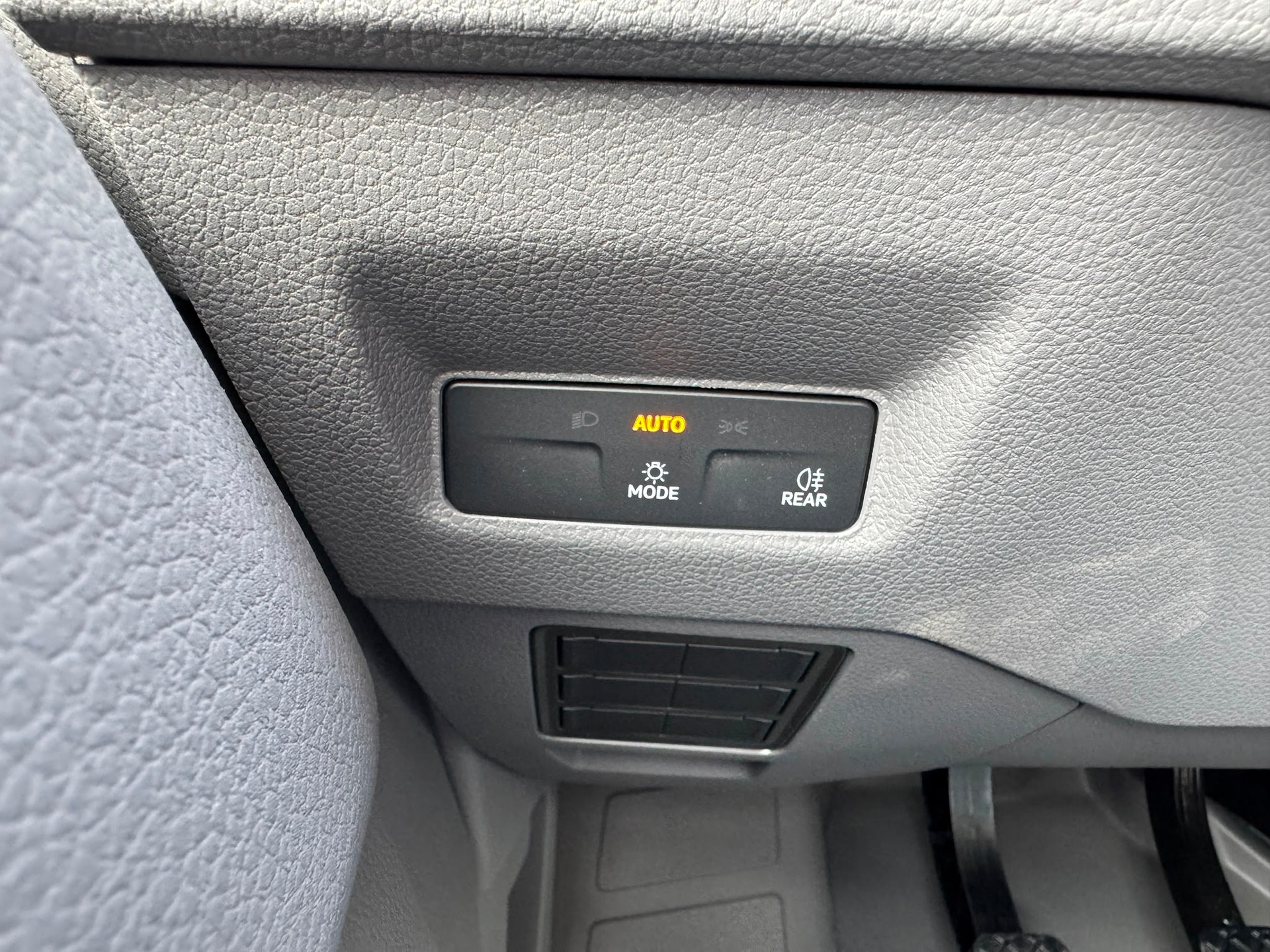 VW Crafter 35 2.0 TDI Entry Doppelkabine-image-11