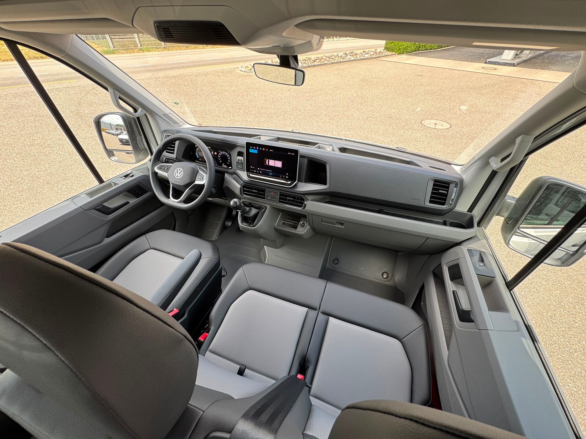 VW Crafter 35 2.0 TDI Entry Doppelkabine-image-13