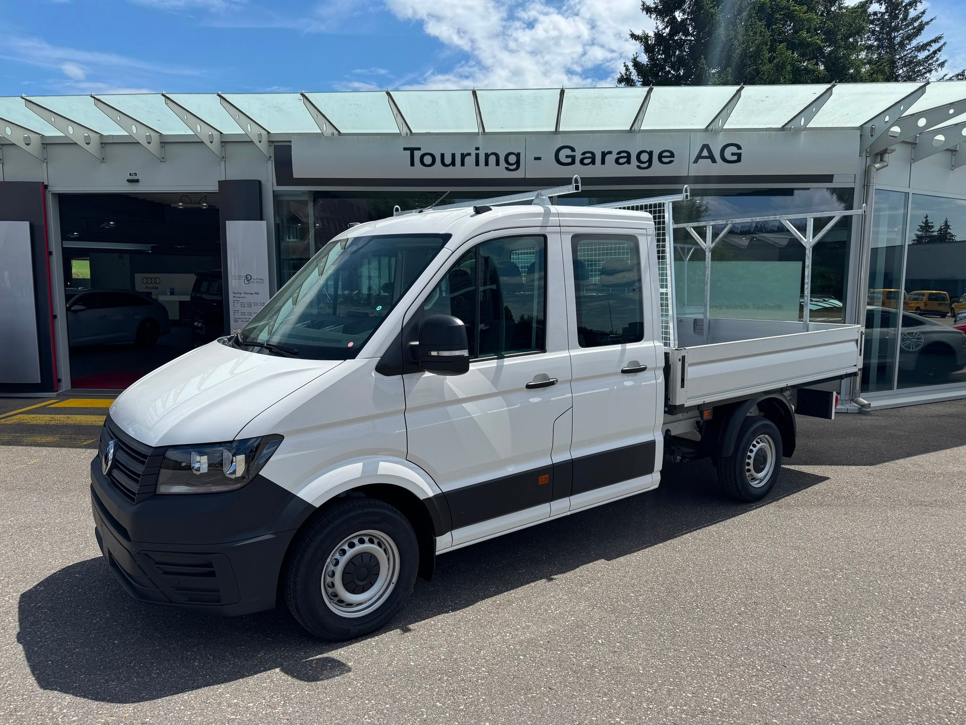 VW Crafter 35 2.0 TDI Entry Doppelkabine-image-0