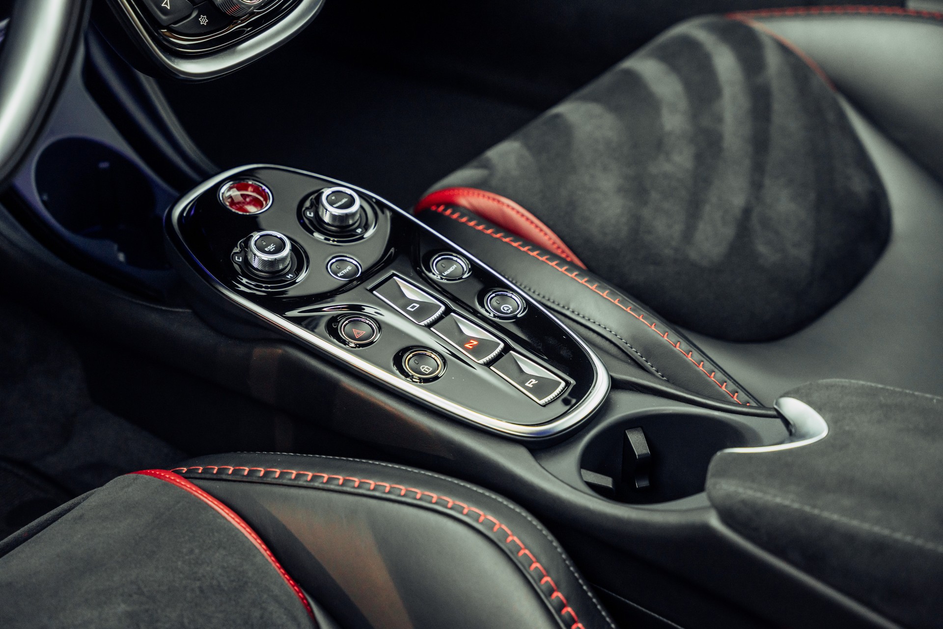 McLAREN GT Pioneer-image-10