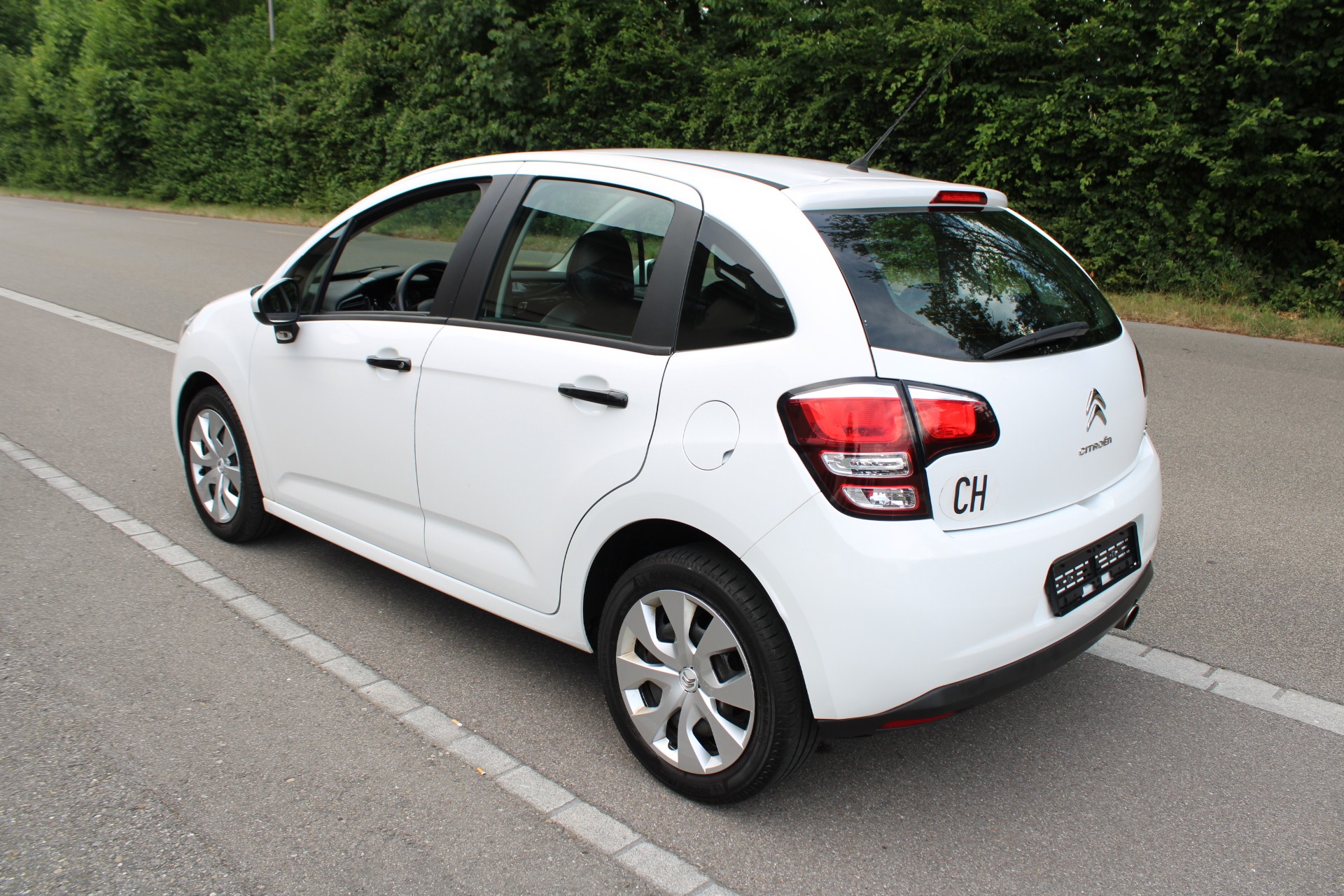CITROEN C3 1.2i Tonic-image-1
