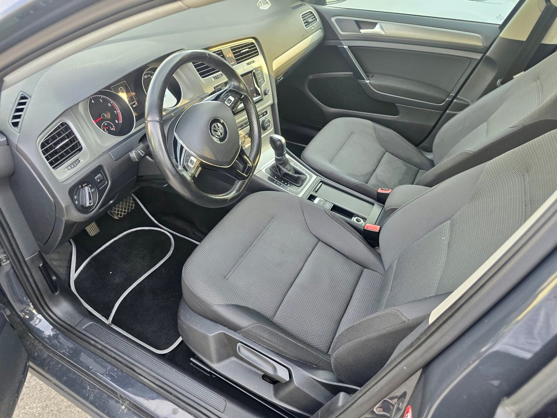 VW Golf 1.4 TSI Comfortline DSG-image-9
