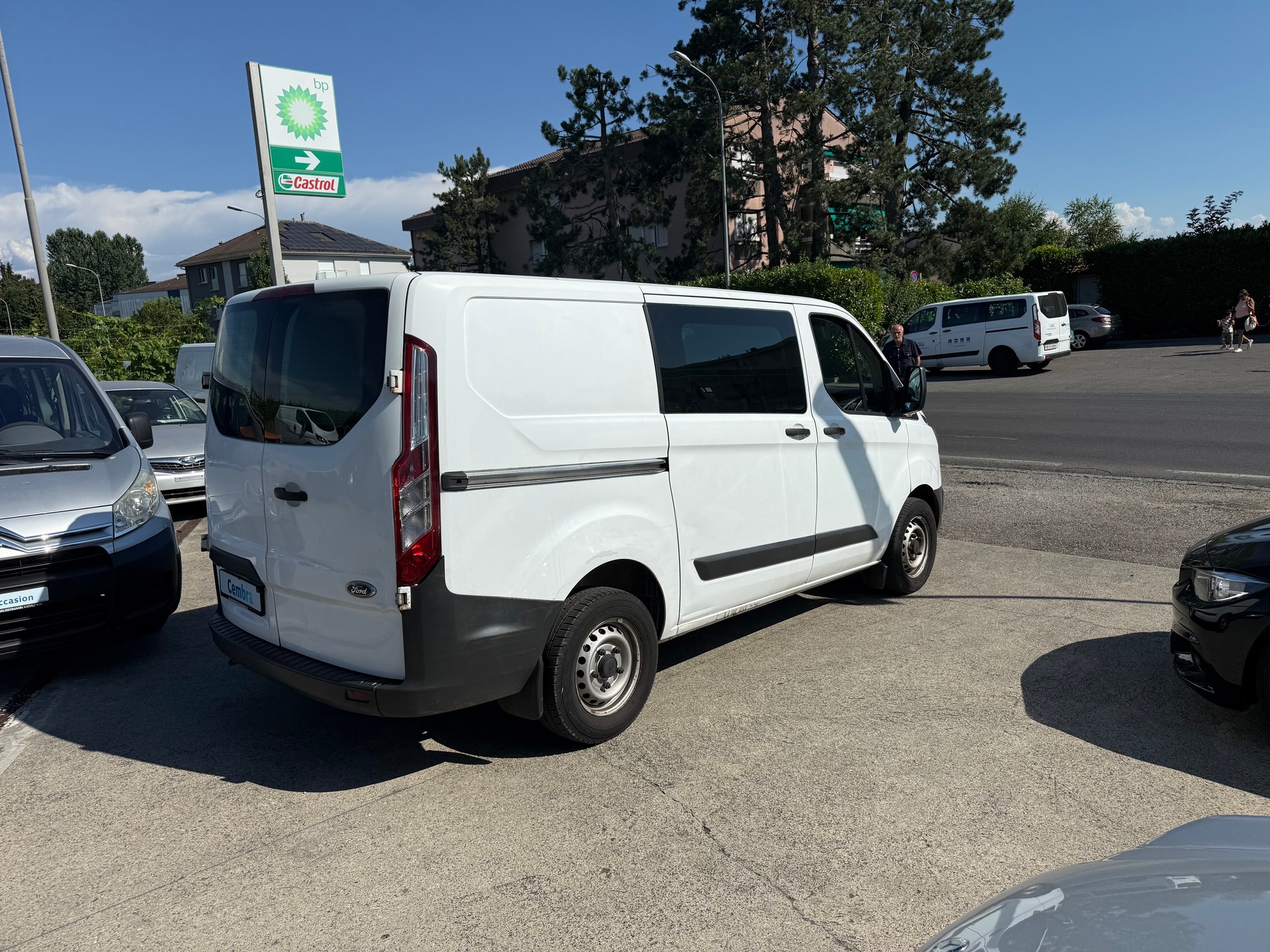 FORD Transit Custom Van 270 L1H1 Ambiente-image-10
