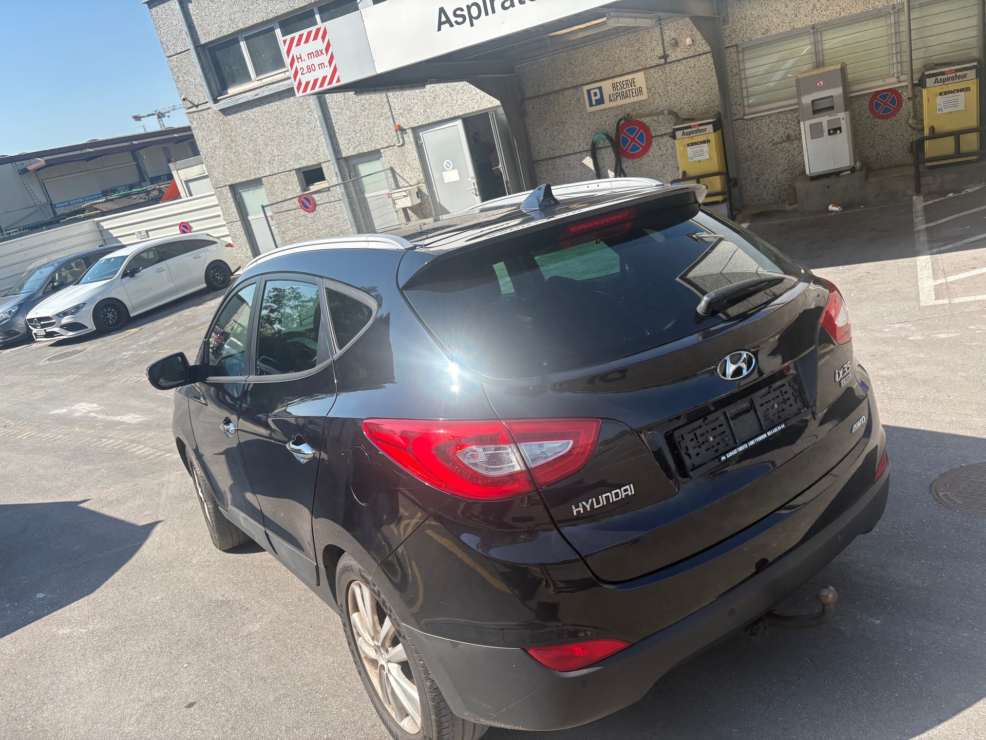 HYUNDAI iX 35 2.0 CRDi Premium 4WD-image-6