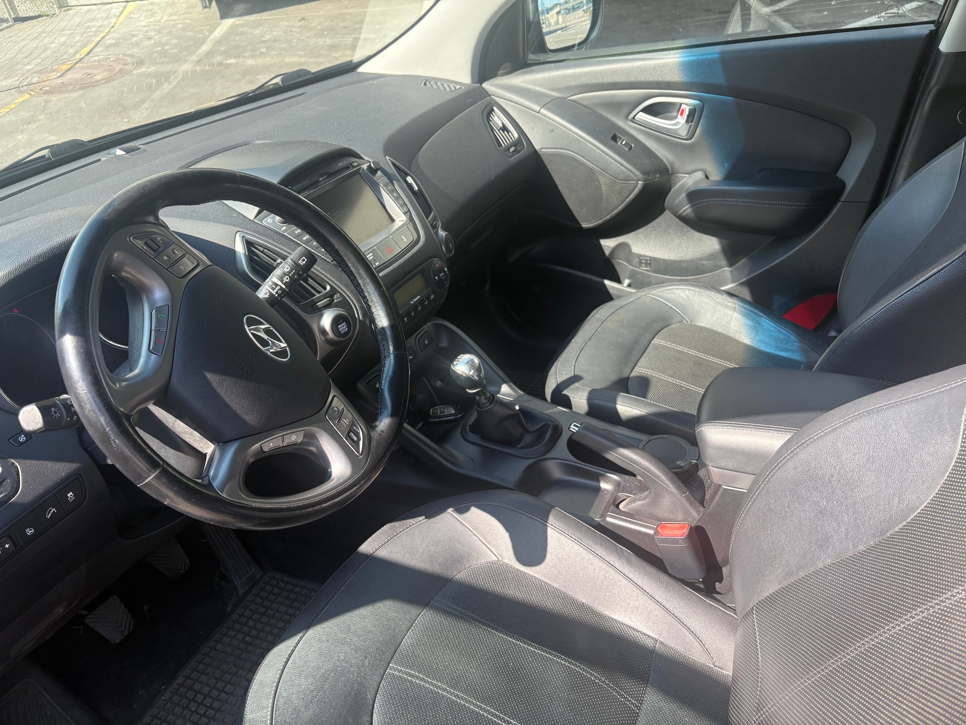 HYUNDAI iX 35 2.0 CRDi Premium 4WD-image-11