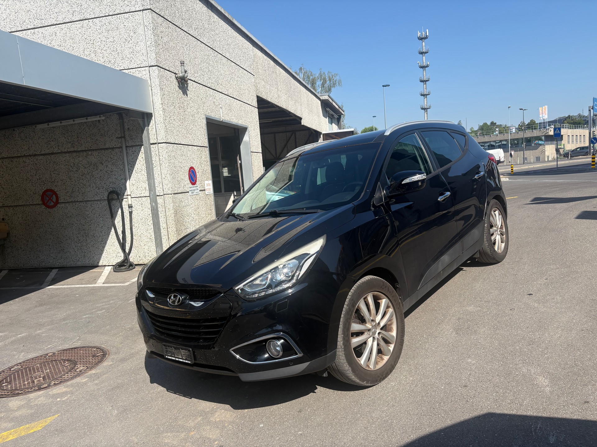 HYUNDAI iX 35 2.0 CRDi Premium 4WD-image-0