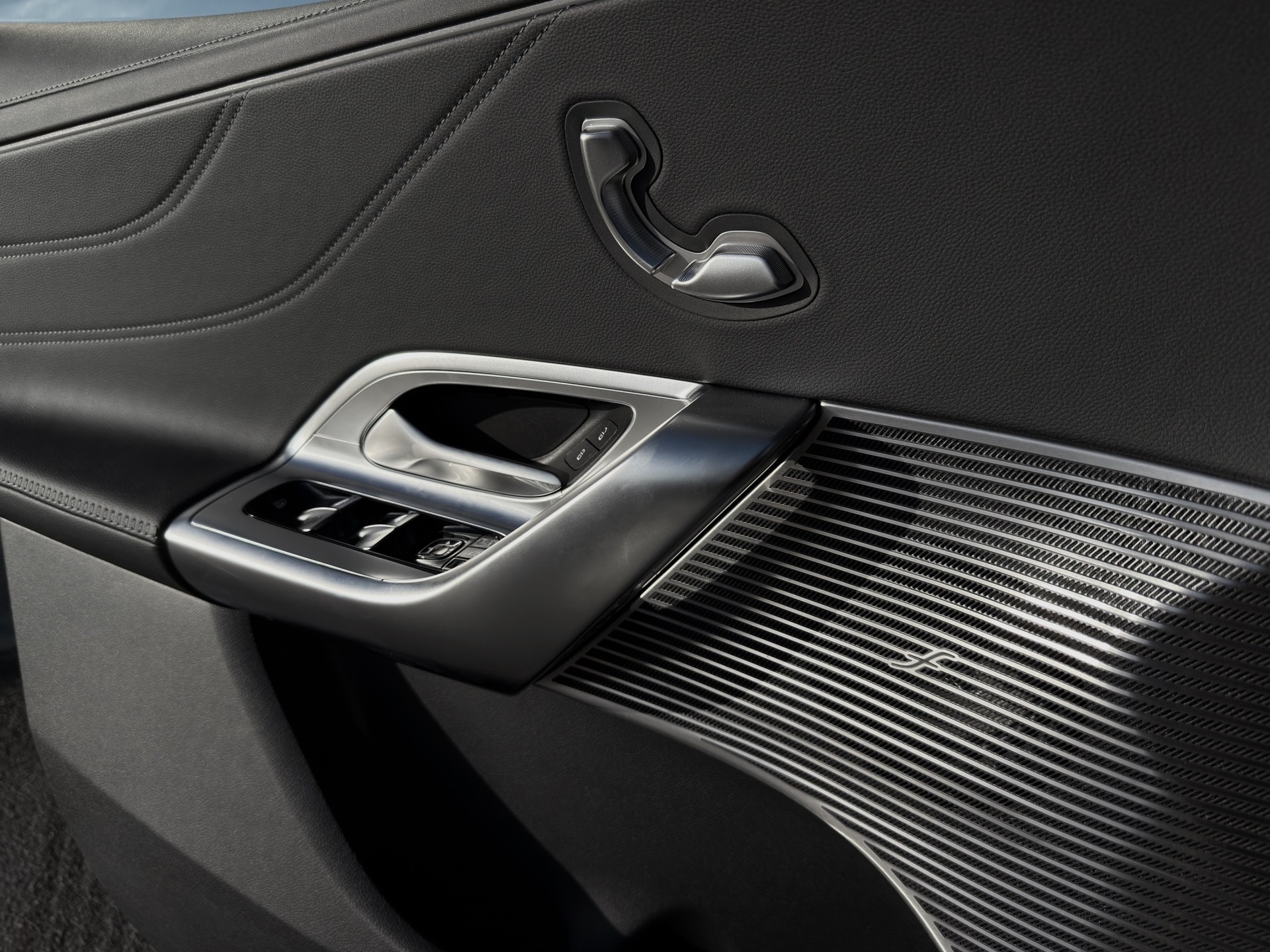 MERCEDES-BENZ GLC 400 4MATIC 94 kWh EQ-image-15