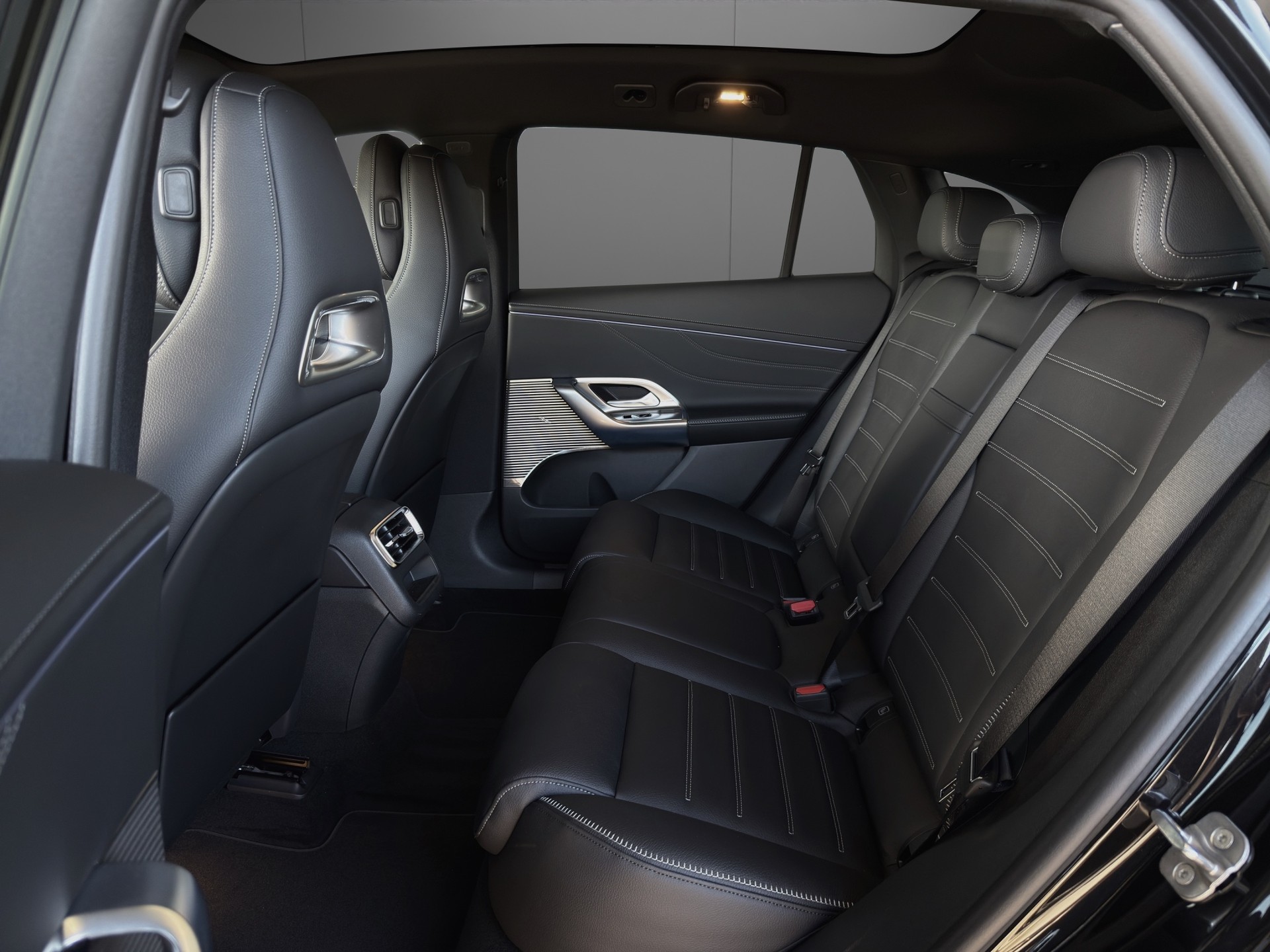 MERCEDES-BENZ GLC 400 4MATIC 94 kWh EQ-image-9