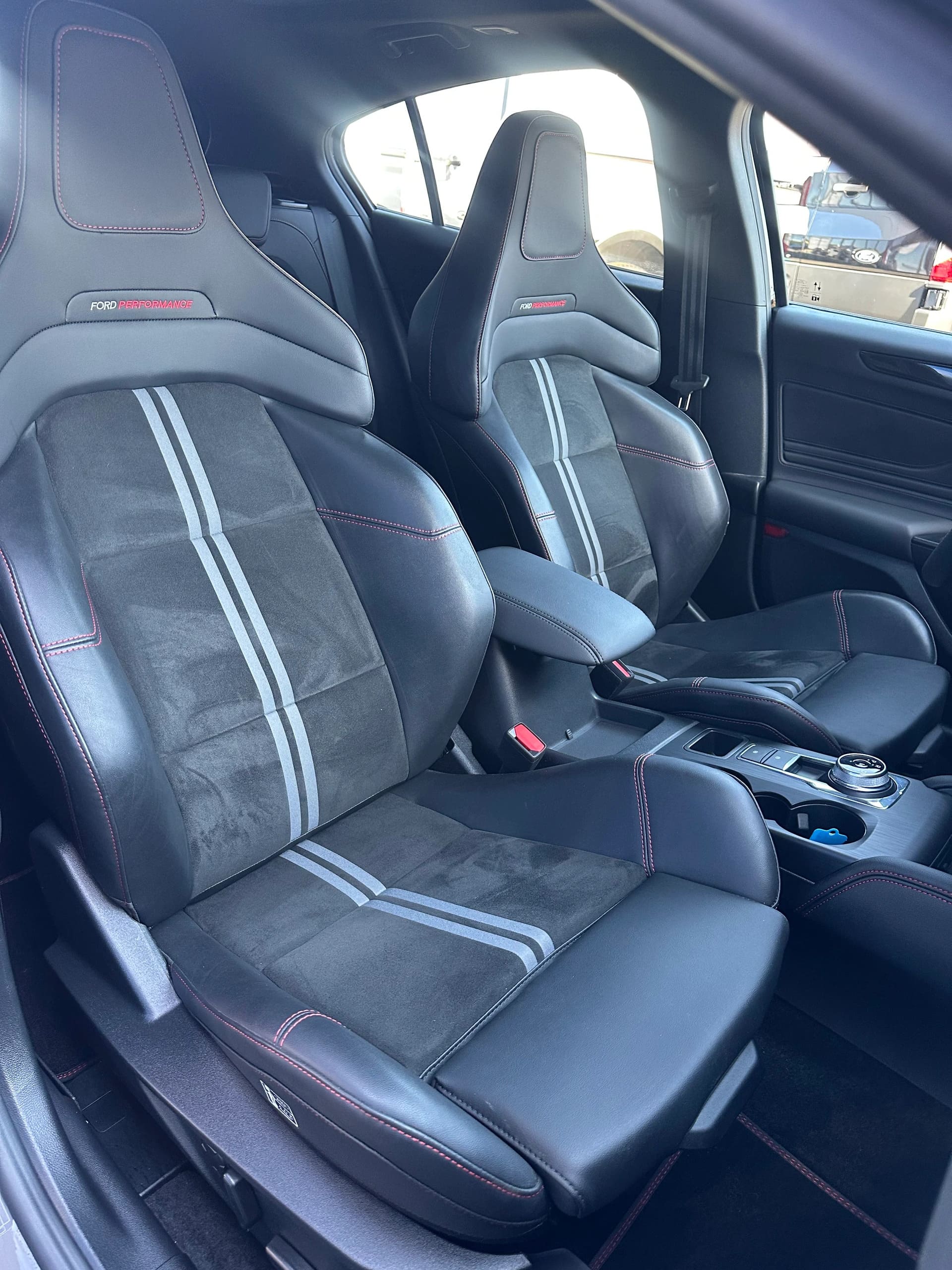 FORD Focus 2.3 EcoB ST X-image-13