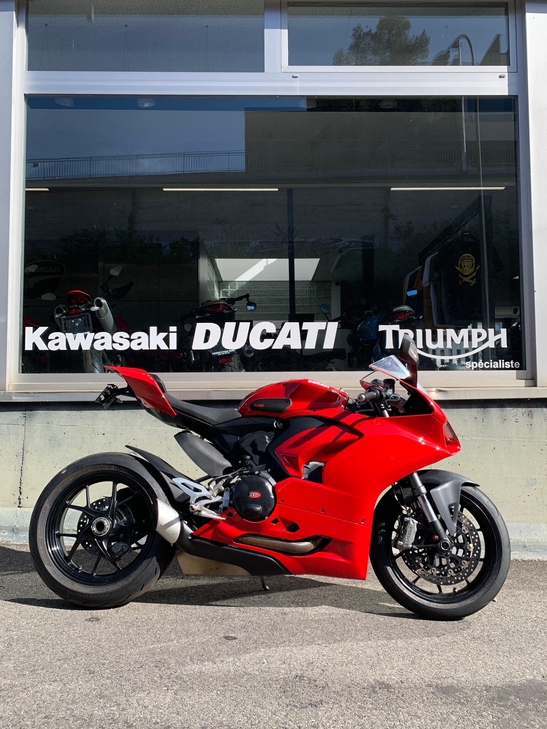 DUCATI Panigale V2