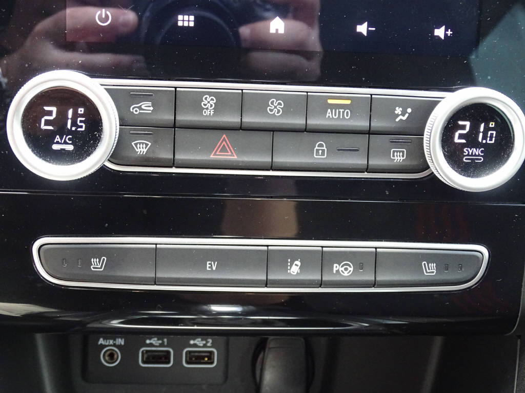 RENAULT Mégane Grandtour RSLINE 1.6 E-Tech PHEV-image-12