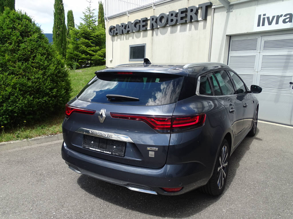 RENAULT Mégane Grandtour RSLINE 1.6 E-Tech PHEV-image-2