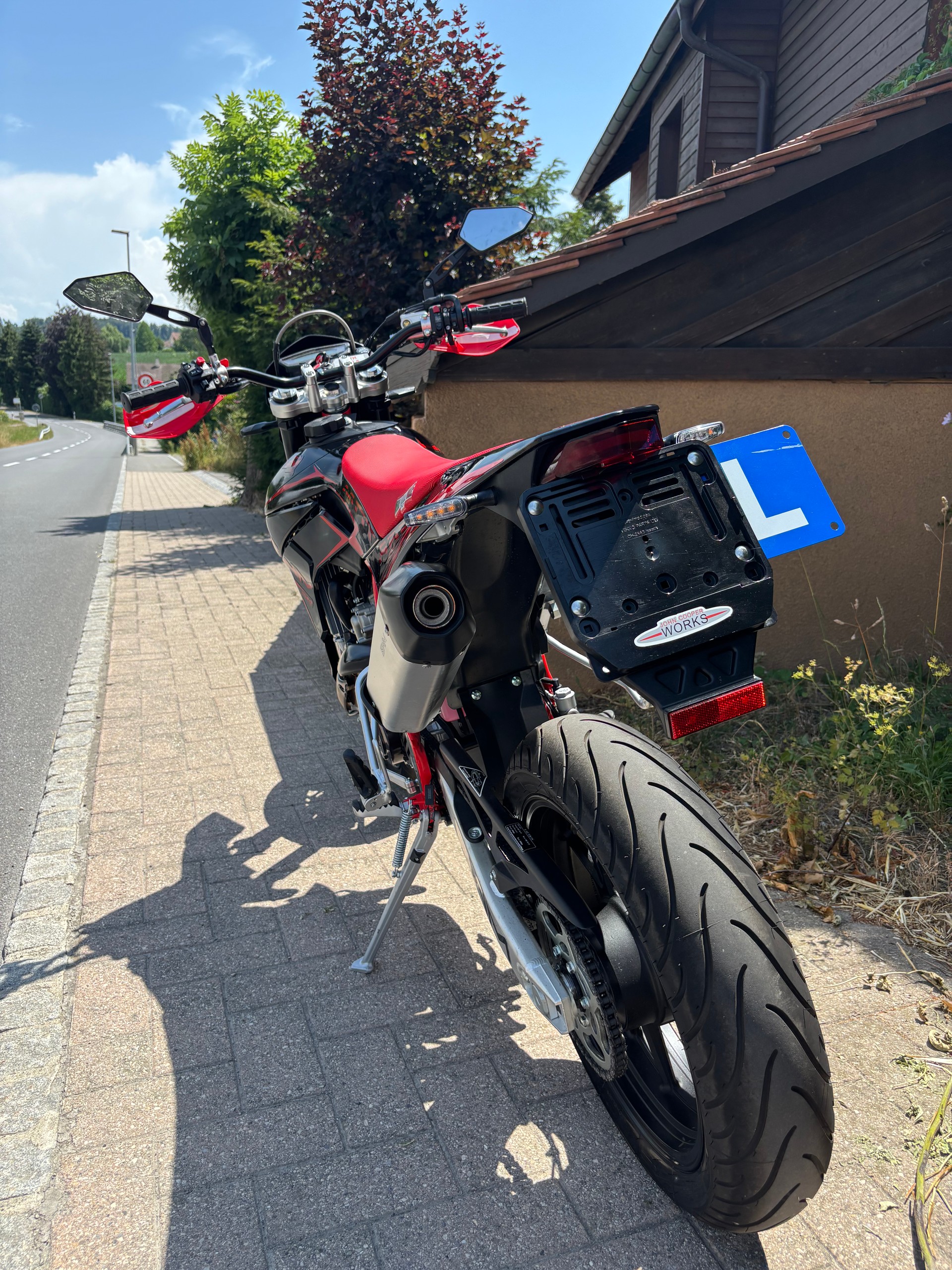 SWM SM 125 R-image-8