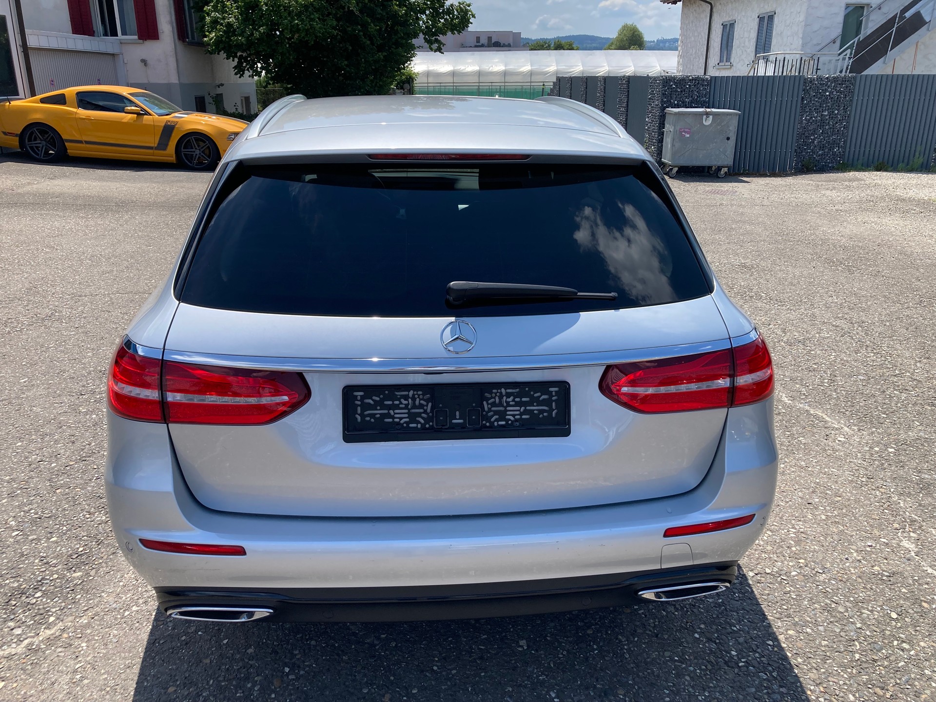 MERCEDES-BENZ E 220 d Avantgarde 4Matic 9G-Tronic-image-5