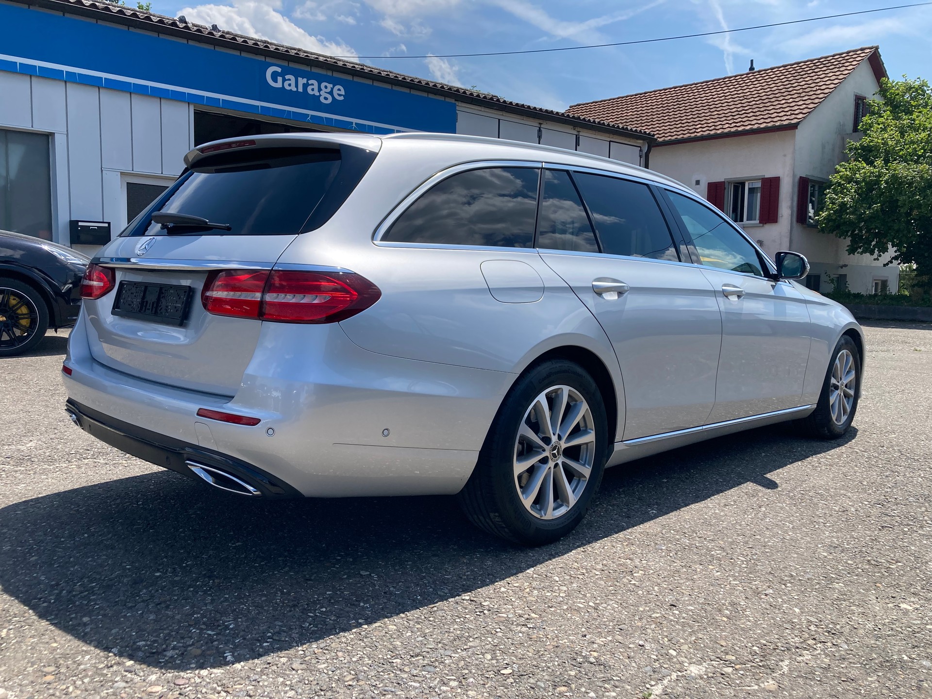 MERCEDES-BENZ E 220 d Avantgarde 4Matic 9G-Tronic-image-6