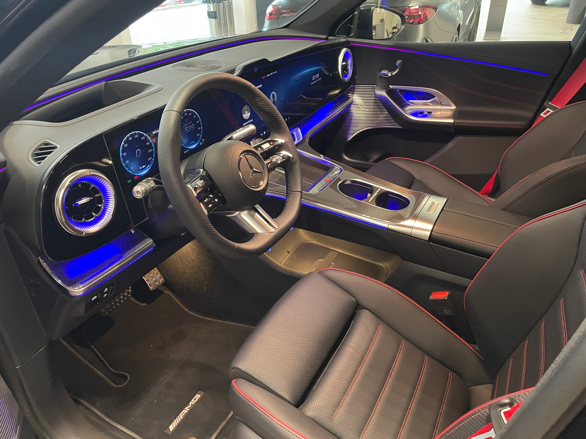 MERCEDES-BENZ GLC 400 4MATIC 94 kWh EQ-image-12