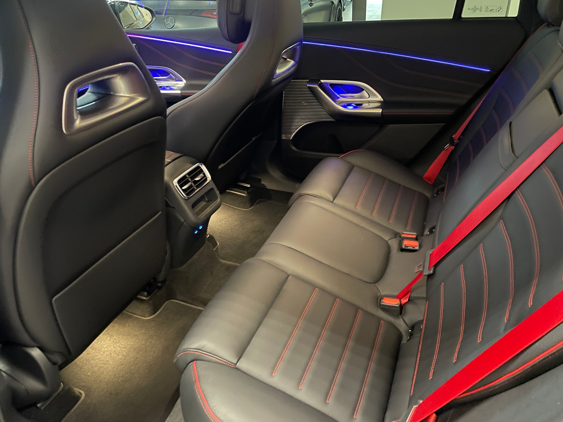 MERCEDES-BENZ GLC 400 4MATIC 94 kWh EQ-image-13