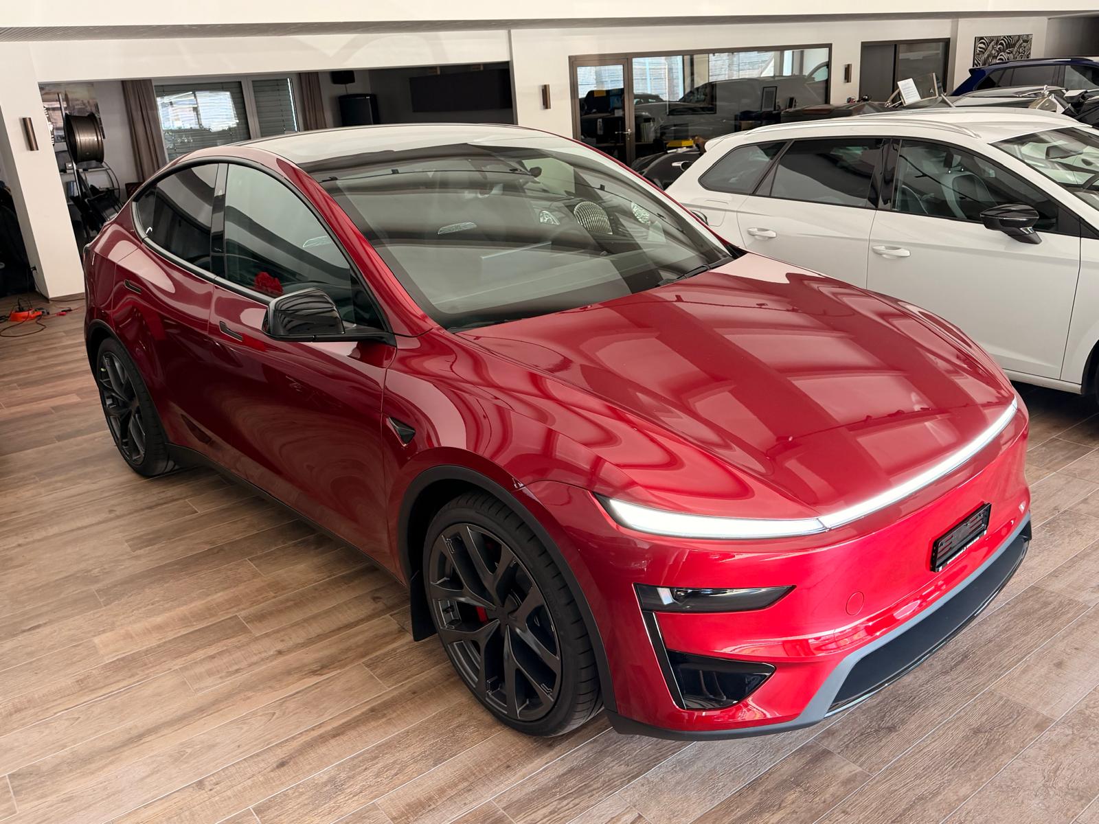 TESLA Model Y Performance-image-9
