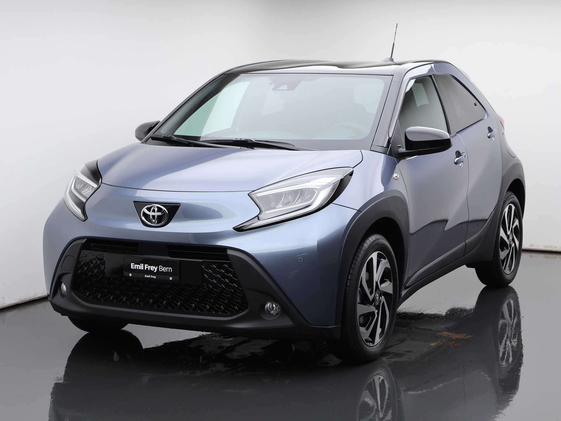 TOYOTA Aygo X 1.0 VVT-i Trend-image-0
