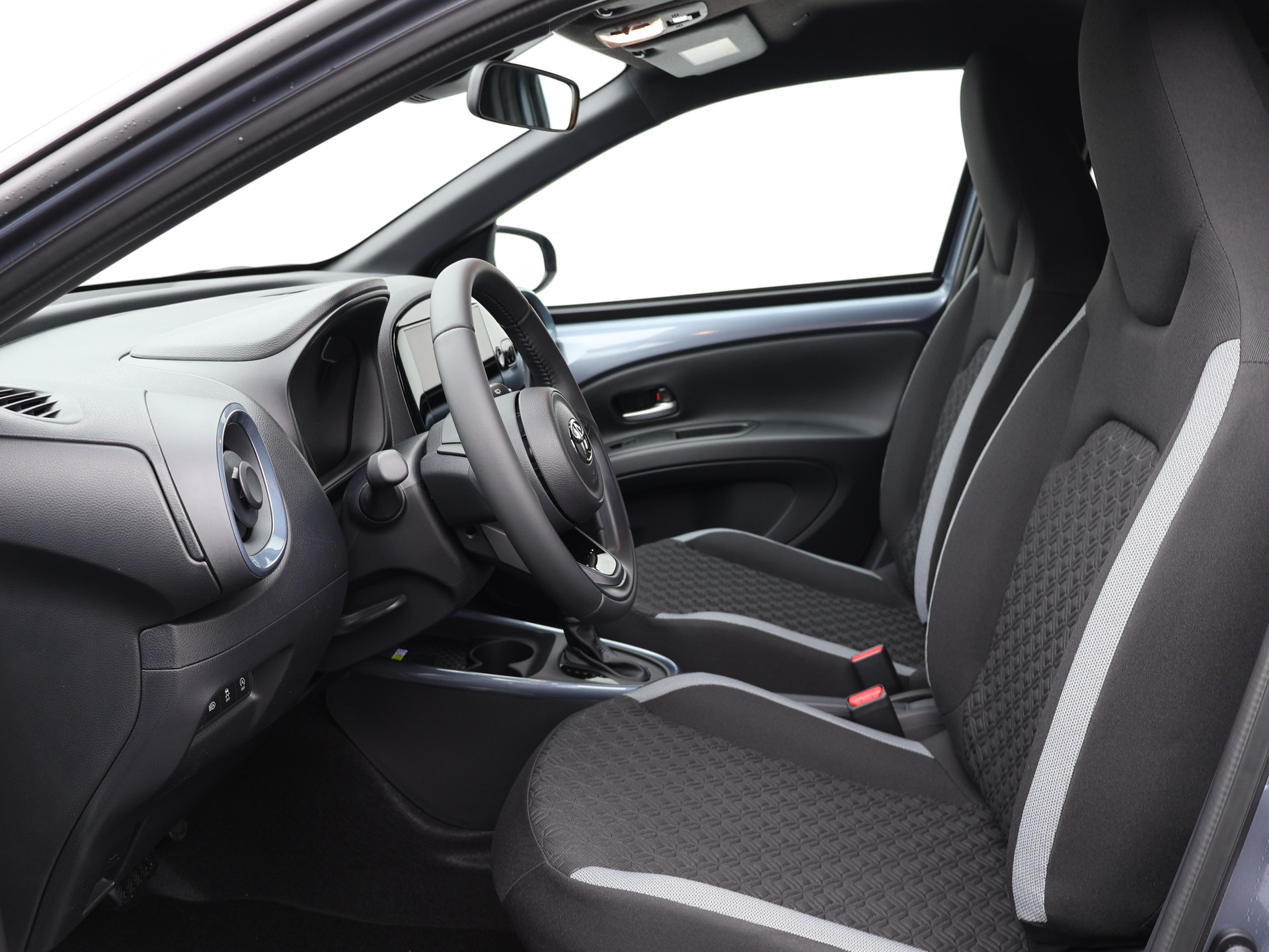 TOYOTA Aygo X 1.0 VVT-i Trend-image-2
