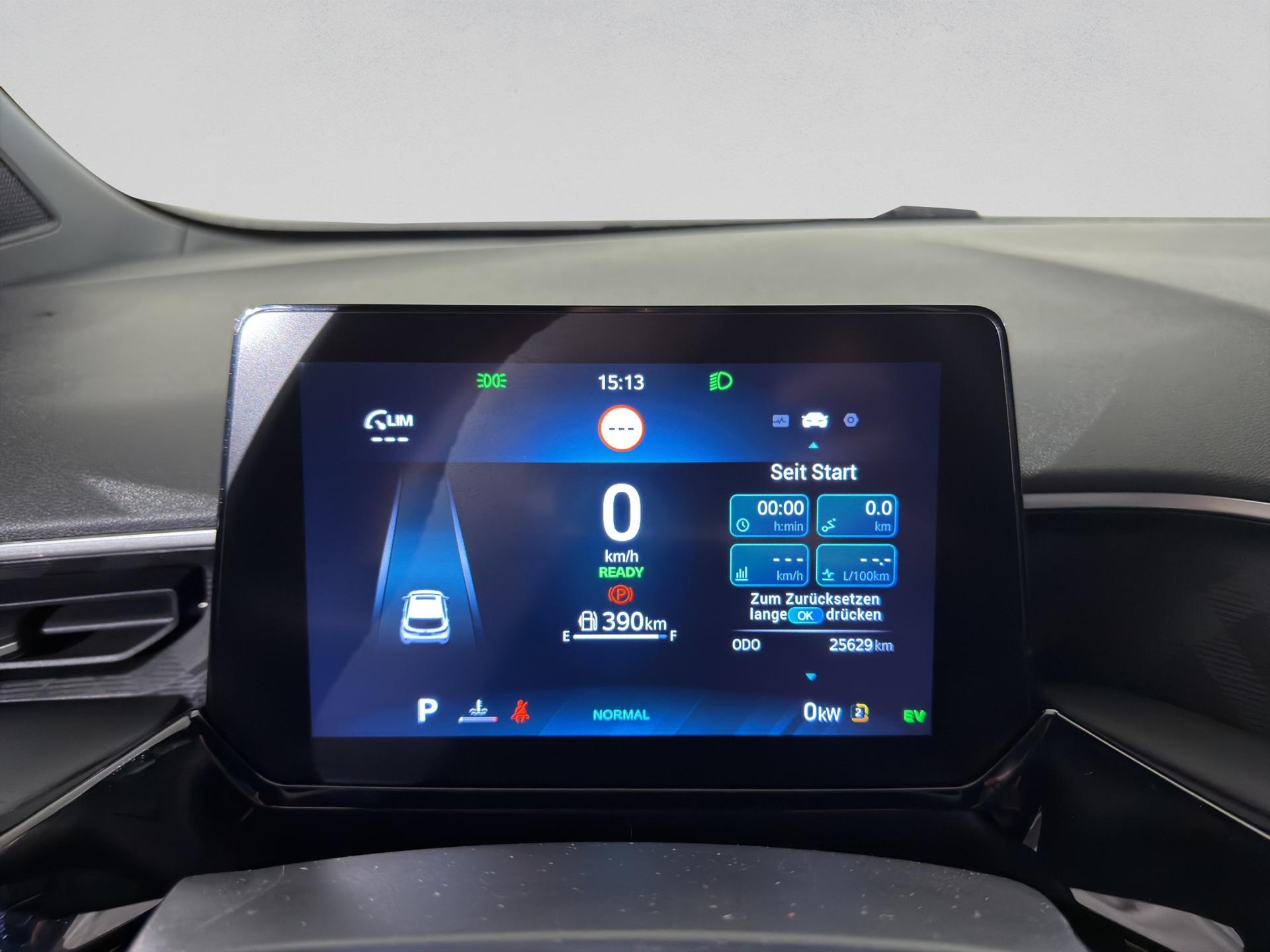 MG 3 1.5 Hybrid Luxury Aut.-image-10