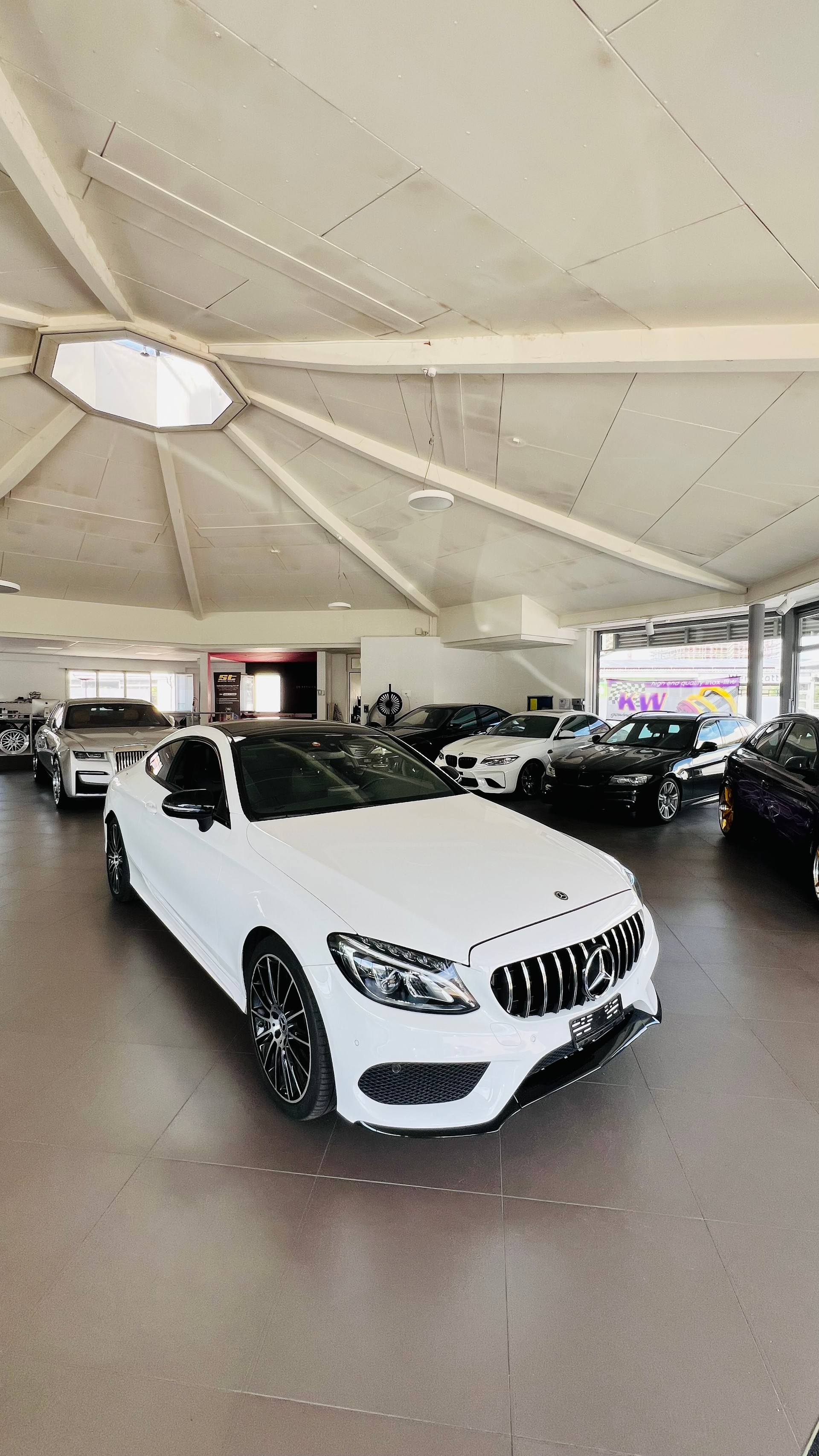 MERCEDES-BENZ C 300-image-2