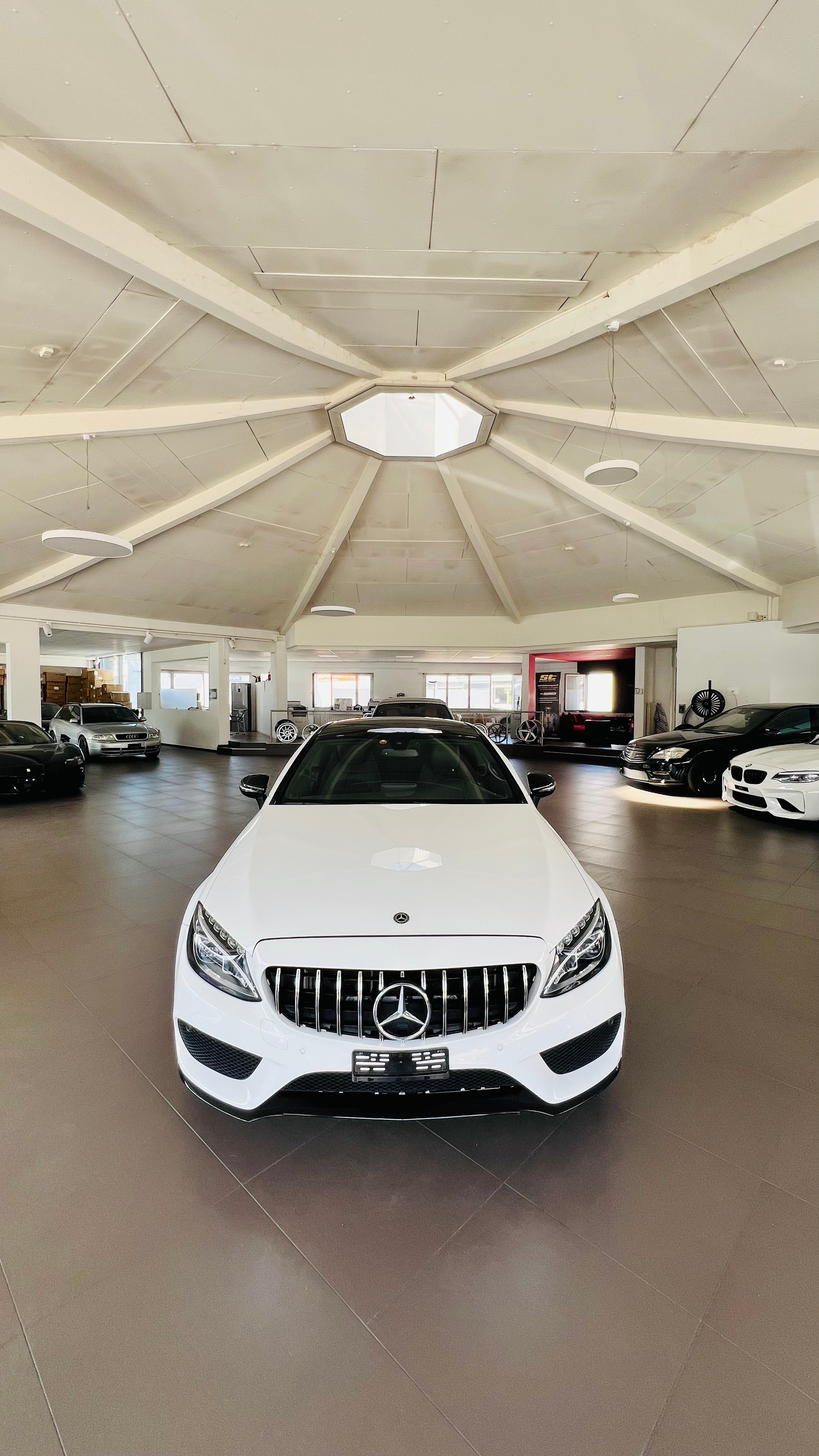 MERCEDES-BENZ C 300-image-1