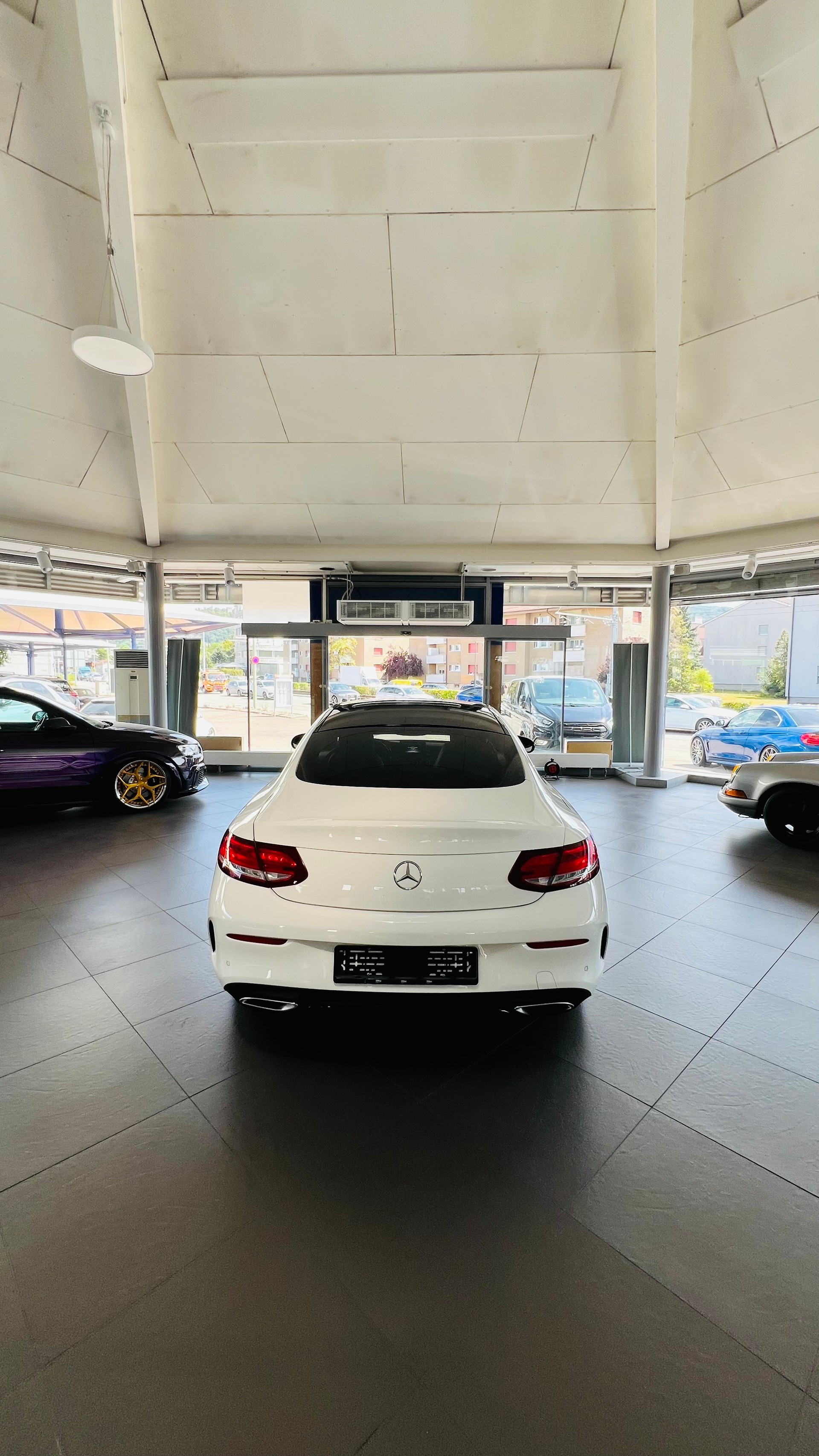 MERCEDES-BENZ C 300-image-4