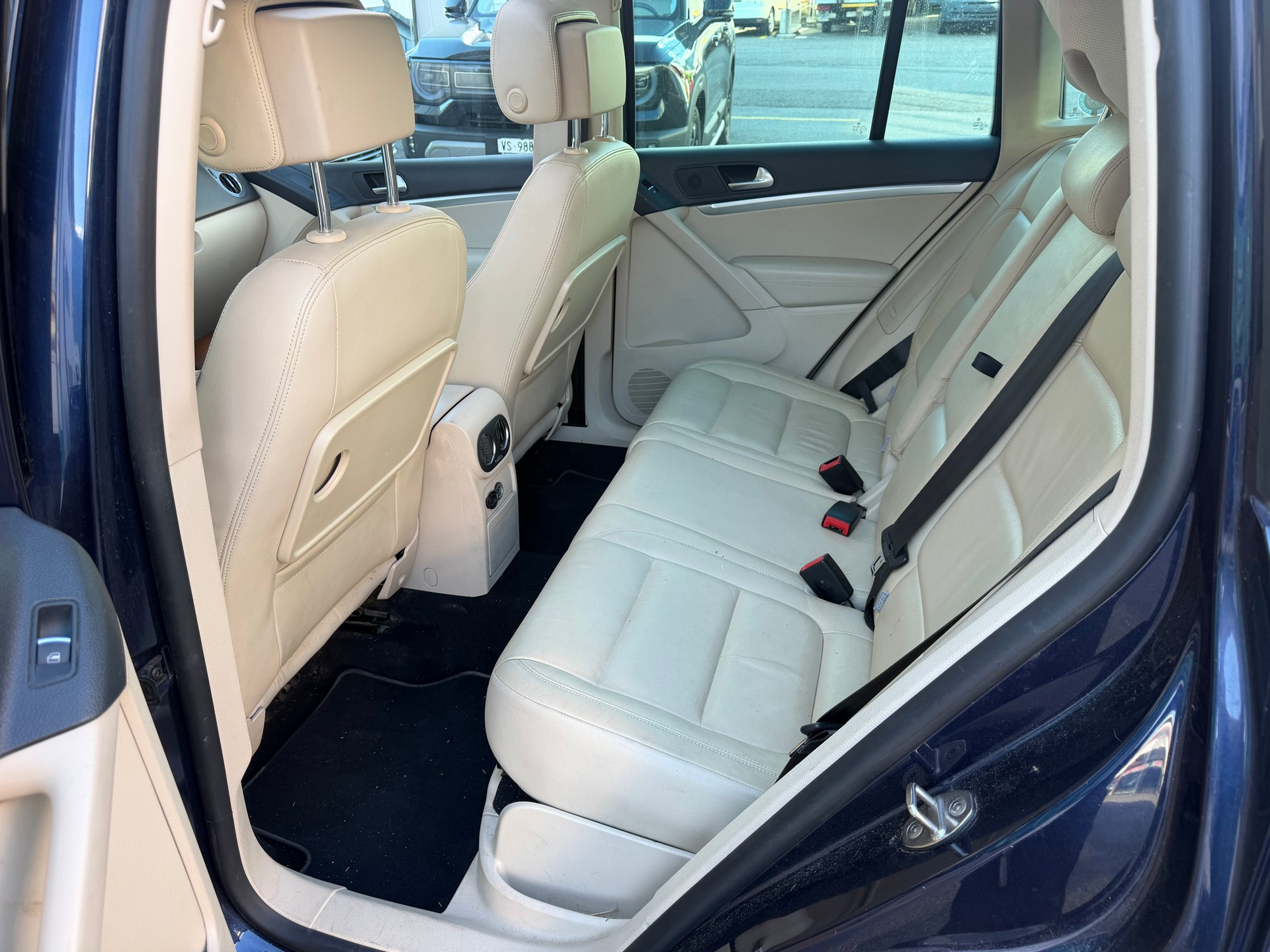 VW Tiguan 2.0 TDI BlueMotion Track&Style 4Motion DSG-image-6