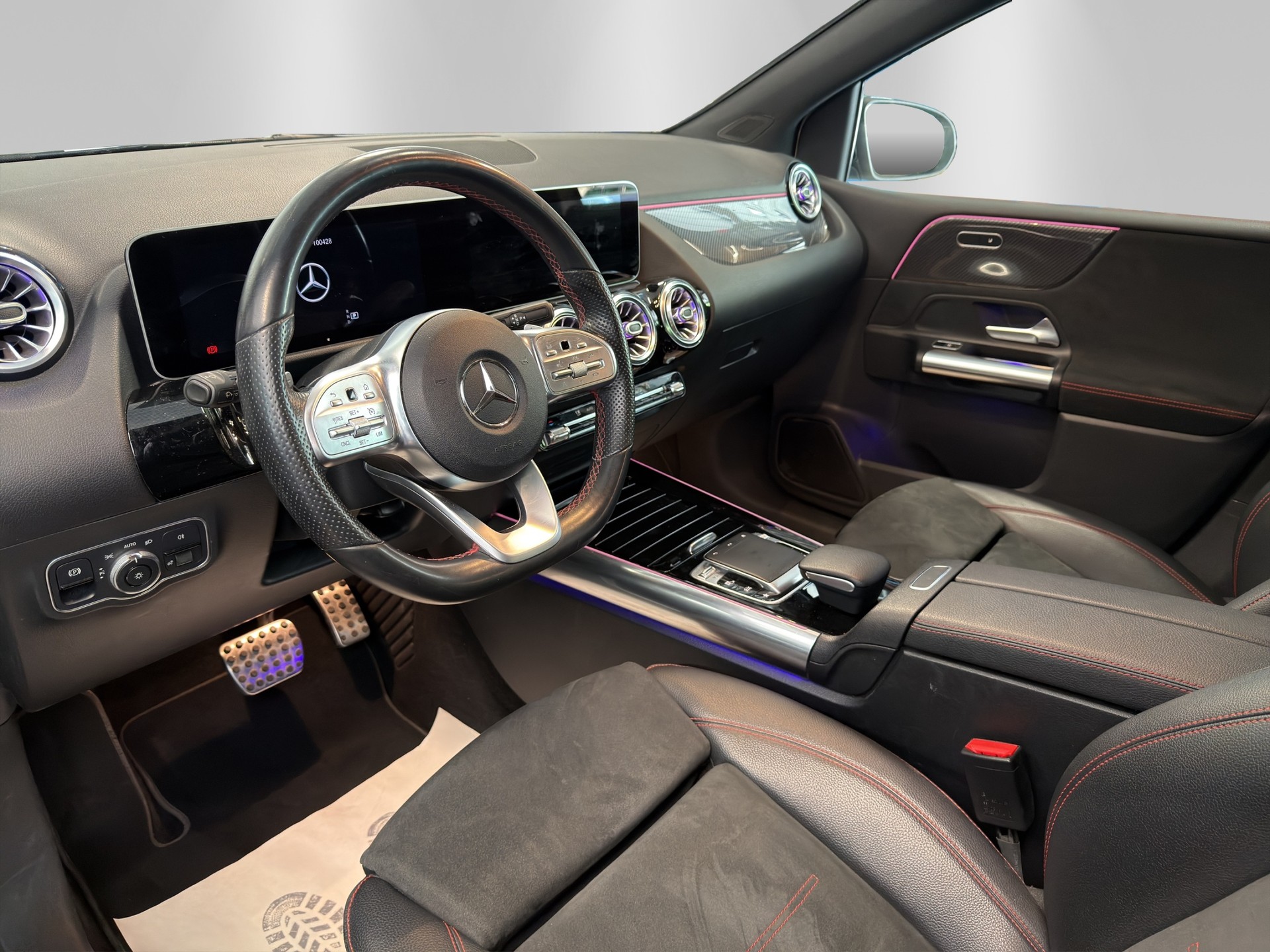 MERCEDES-BENZ B 220 4Matic AMG Line 7G-DCT-image-7