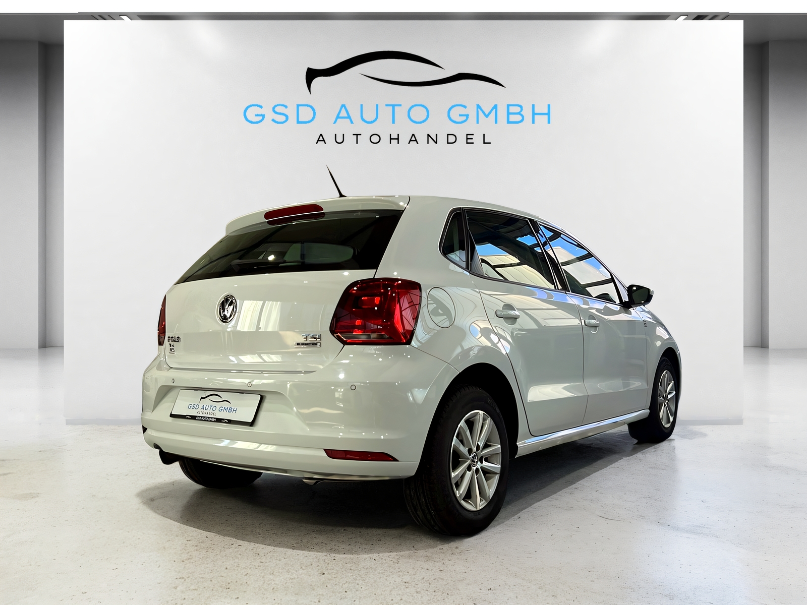 VW Polo 1.2 TSI BMT Lounge DSG**CH Auslieferung,Panodach,Frisch ab MFK**-image-4