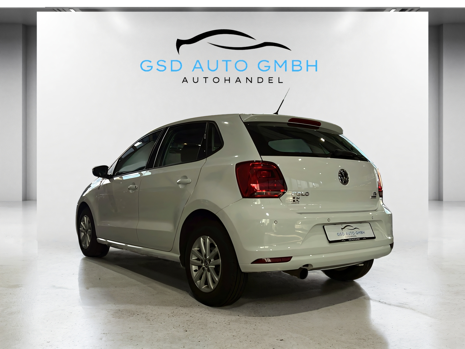 VW Polo 1.2 TSI BMT Lounge DSG**CH Auslieferung,Panodach,Frisch ab MFK**-image-2