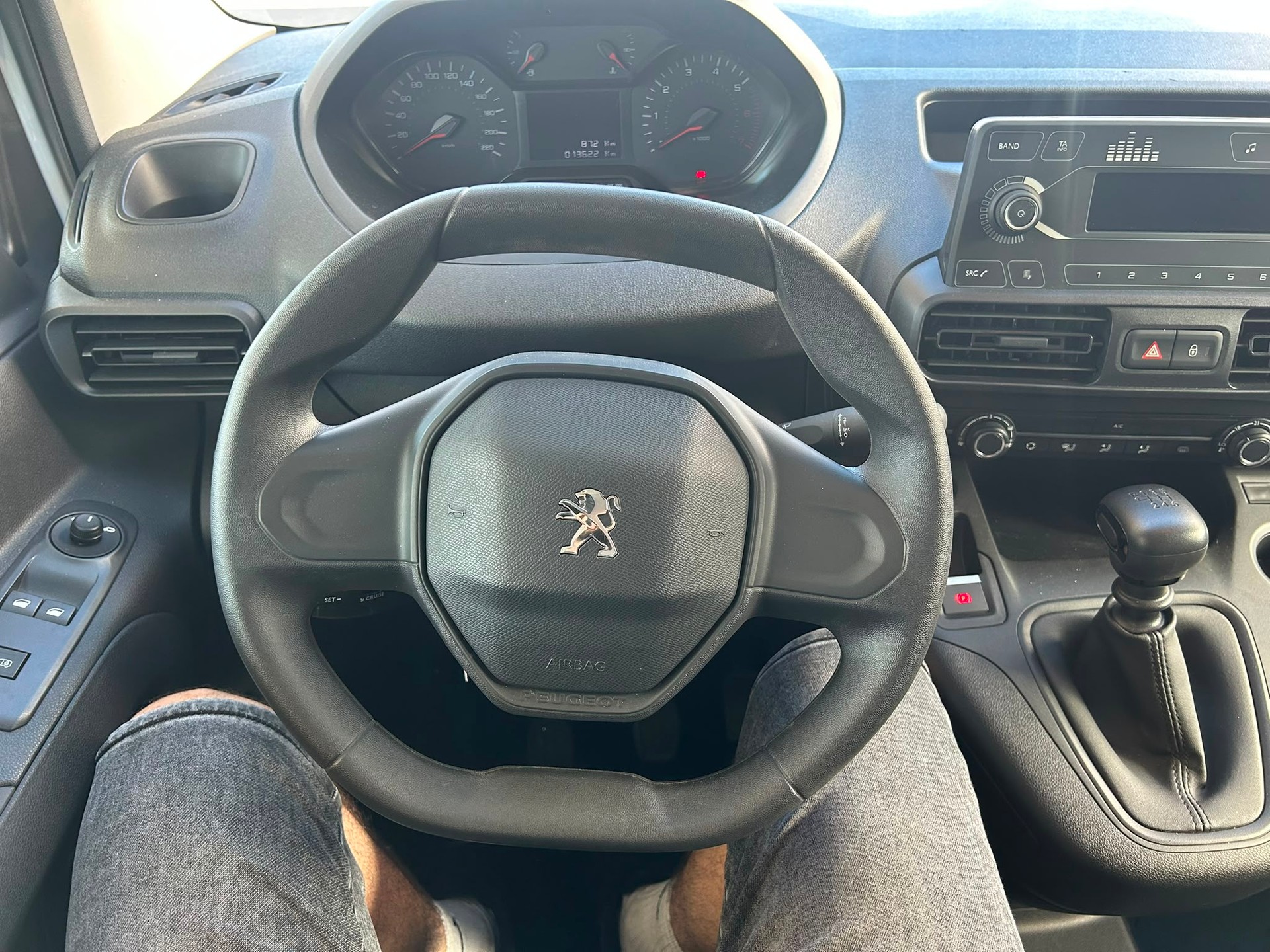 PEUGEOT Partner 1.5 Blue HDi s/s Premium 650kg-image-7