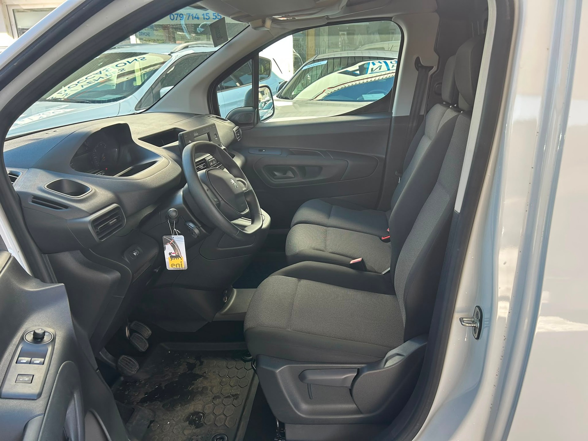 PEUGEOT Partner 1.5 Blue HDi s/s Premium 650kg-image-6