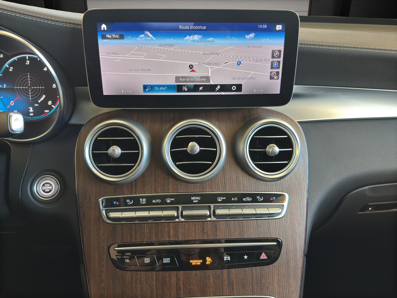 MERCEDES-BENZ GLC 220 d AMG Line 4Matic-image-10