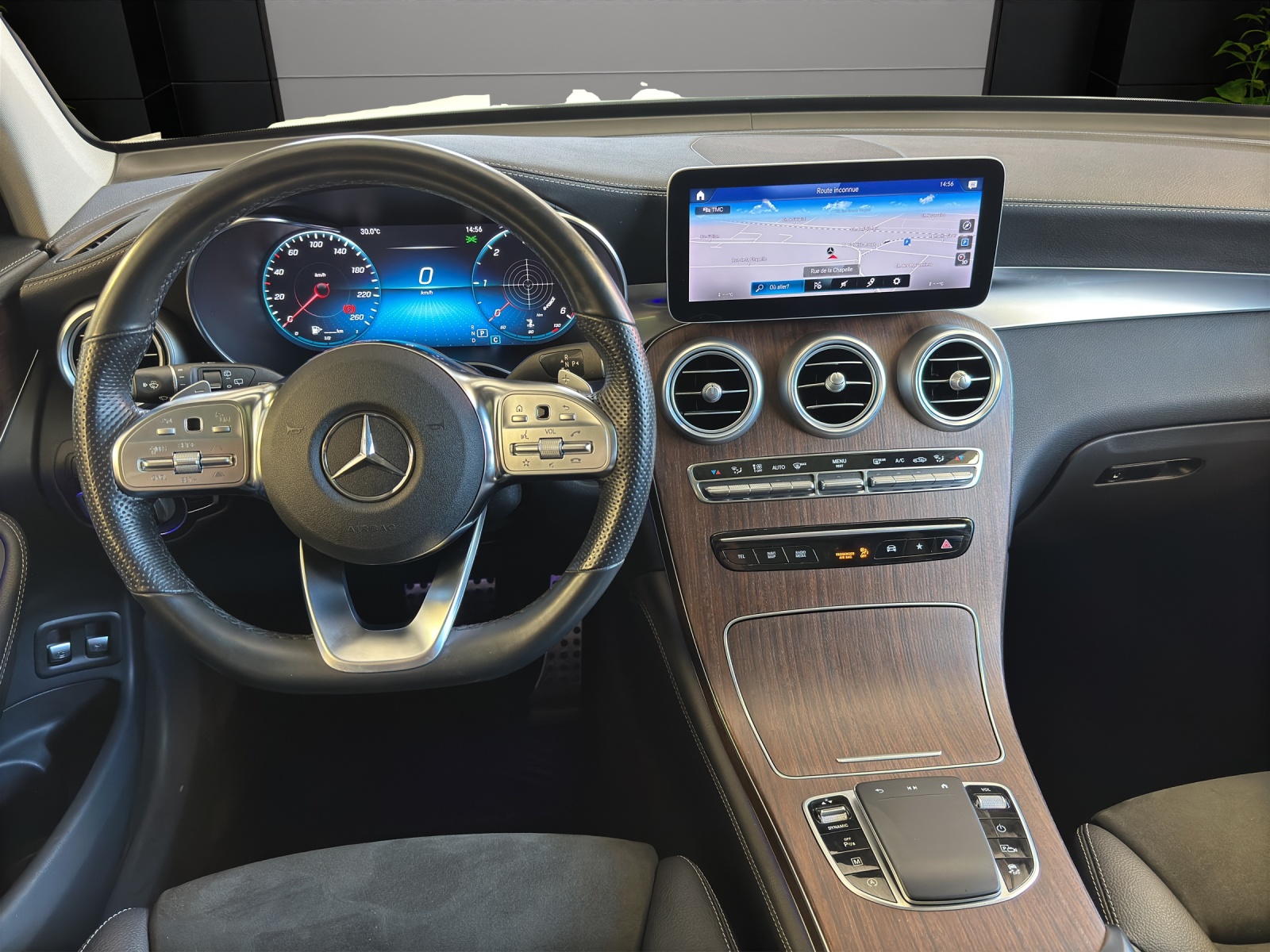 MERCEDES-BENZ GLC 220 d AMG Line 4Matic-image-7