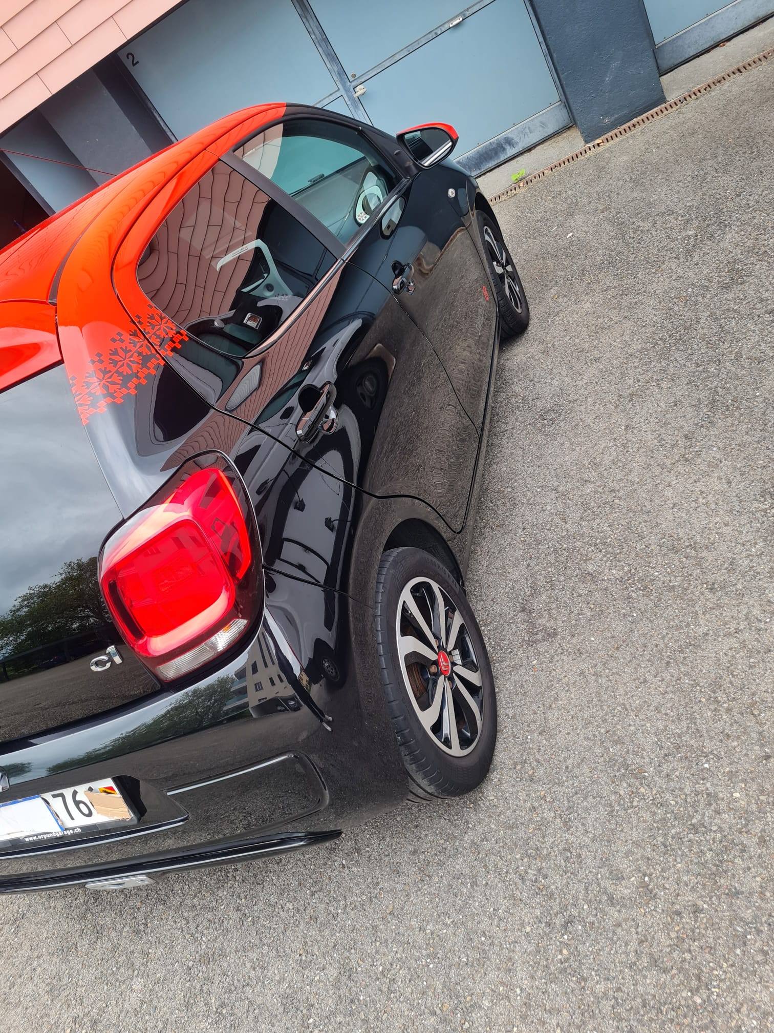 CITROEN 1.2 PureTech Swiss & Me-image-4