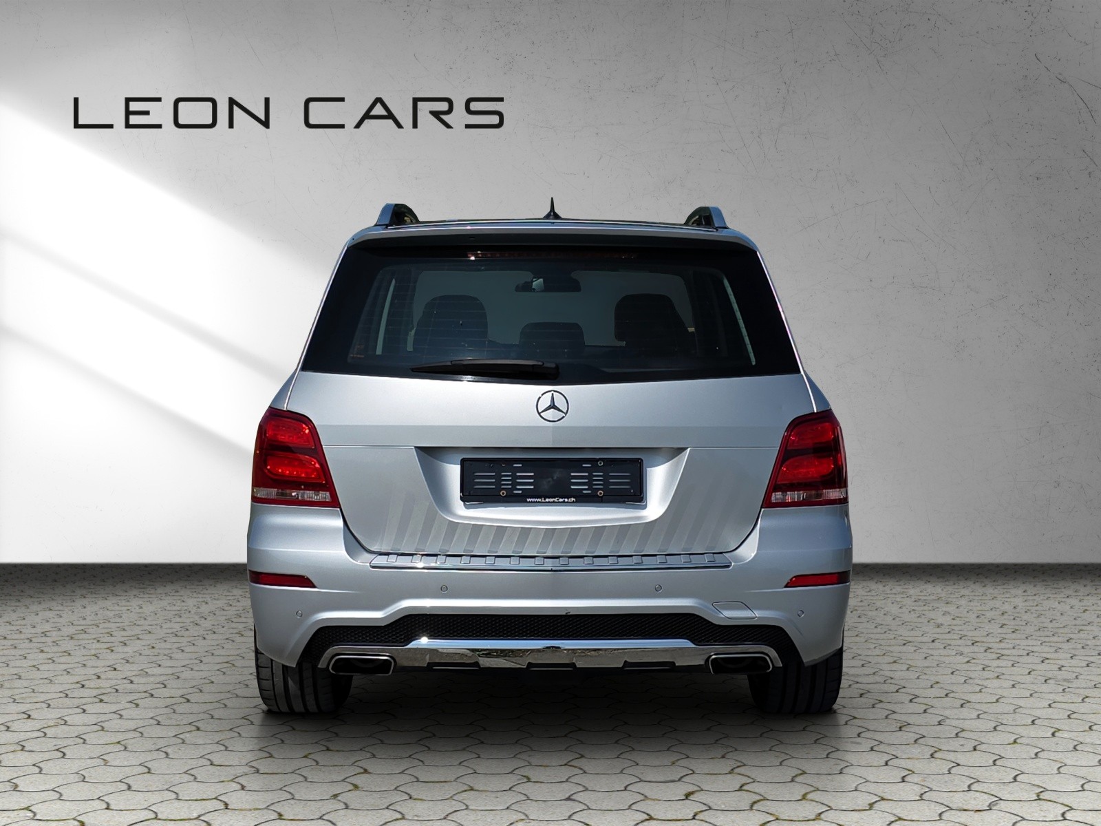 MERCEDES-BENZ GLK 250 4Matic 7G-Tronic AMG Line-image-5