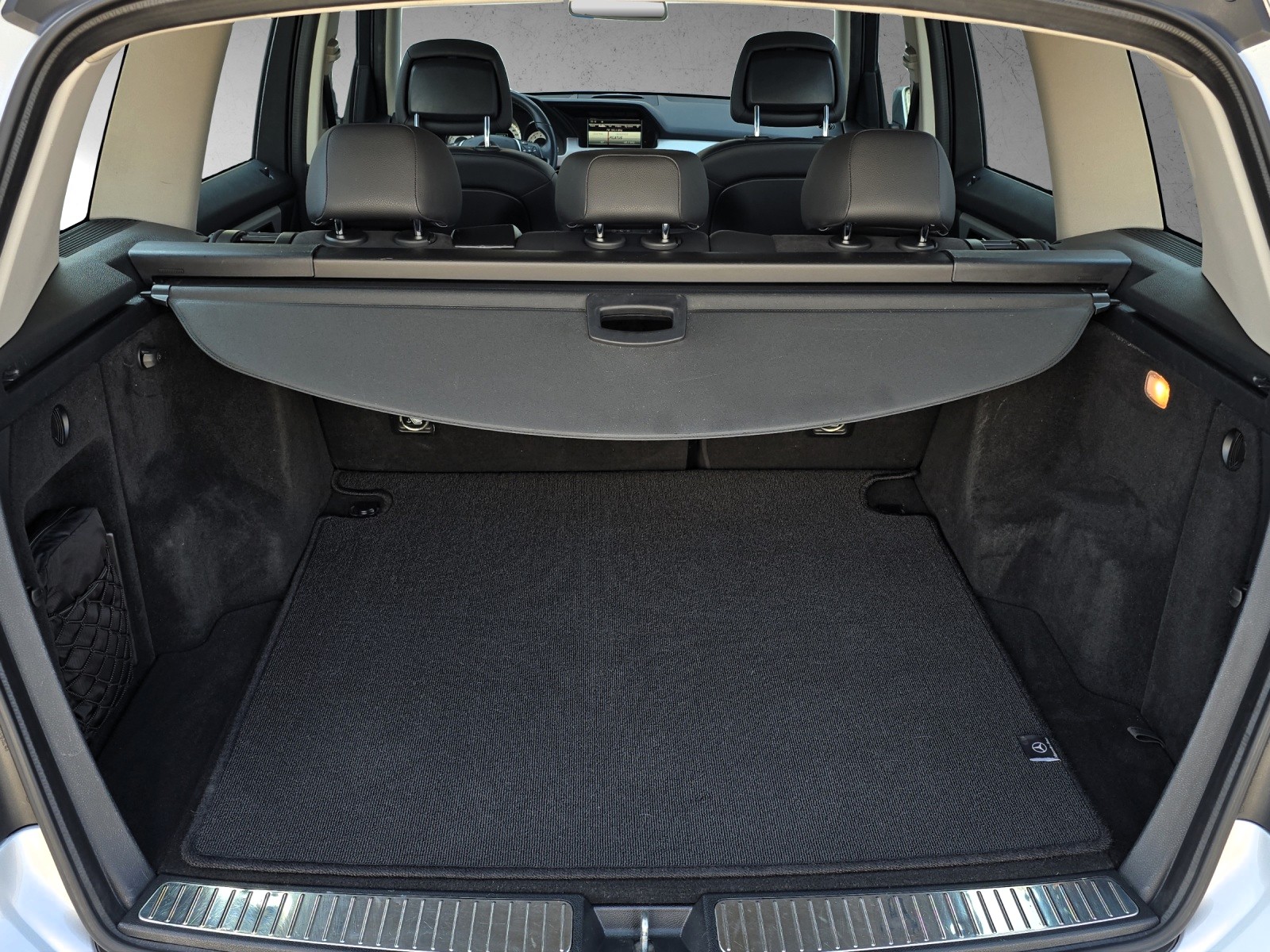 MERCEDES-BENZ GLK 250 4Matic 7G-Tronic AMG Line-image-15