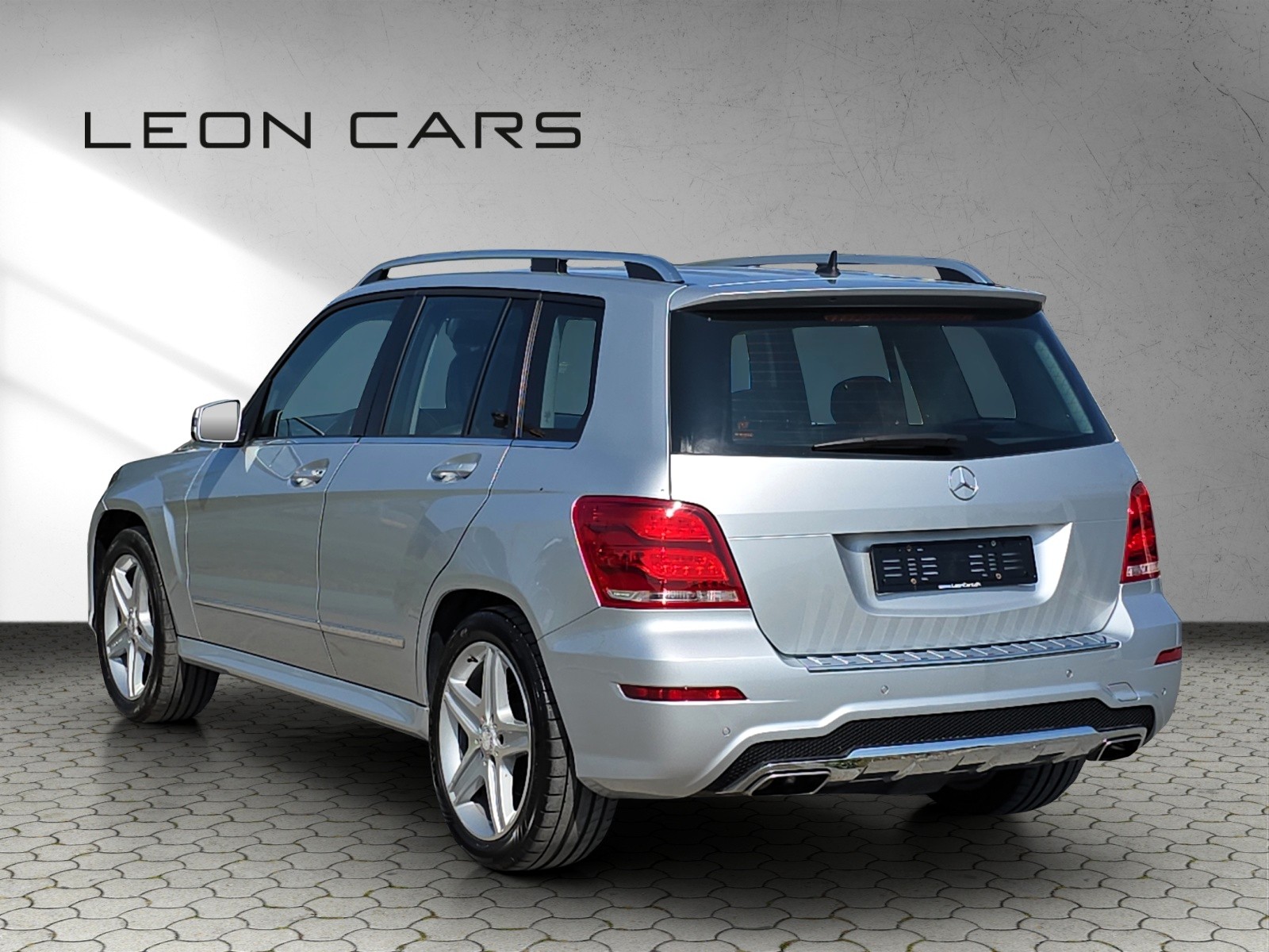 MERCEDES-BENZ GLK 250 4Matic 7G-Tronic AMG Line-image-6